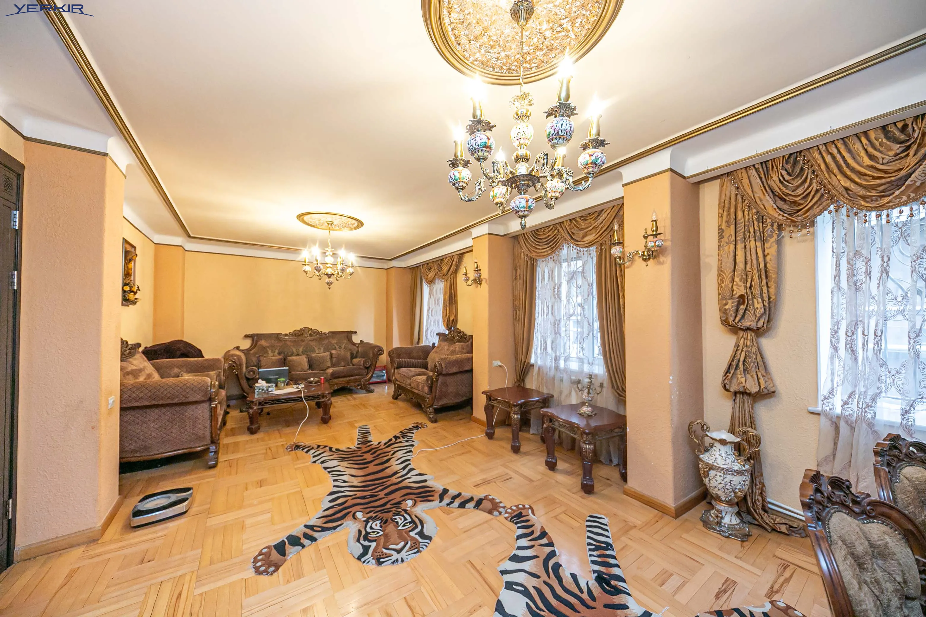 Houses Code: 9+5176260