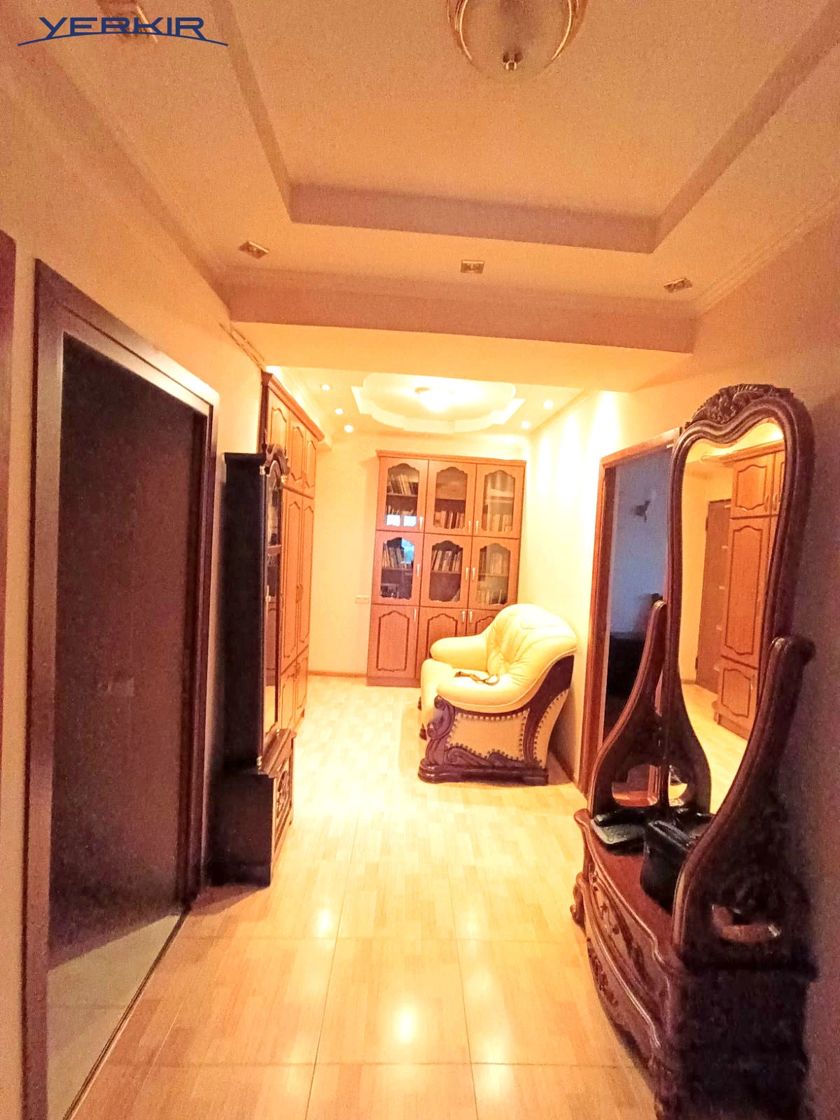 Apartments Code: 4+210285