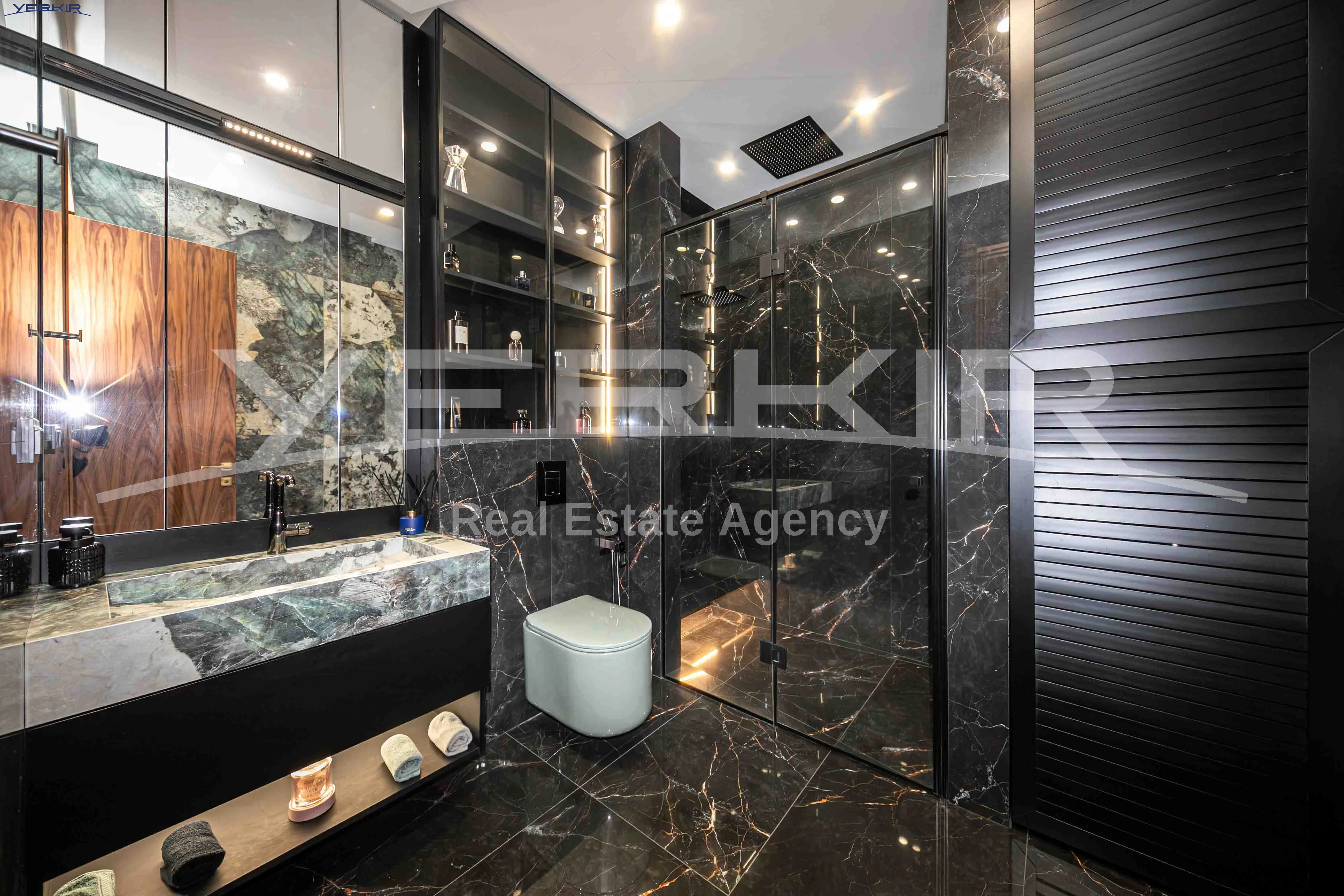 Apartments Code: 3+2271403