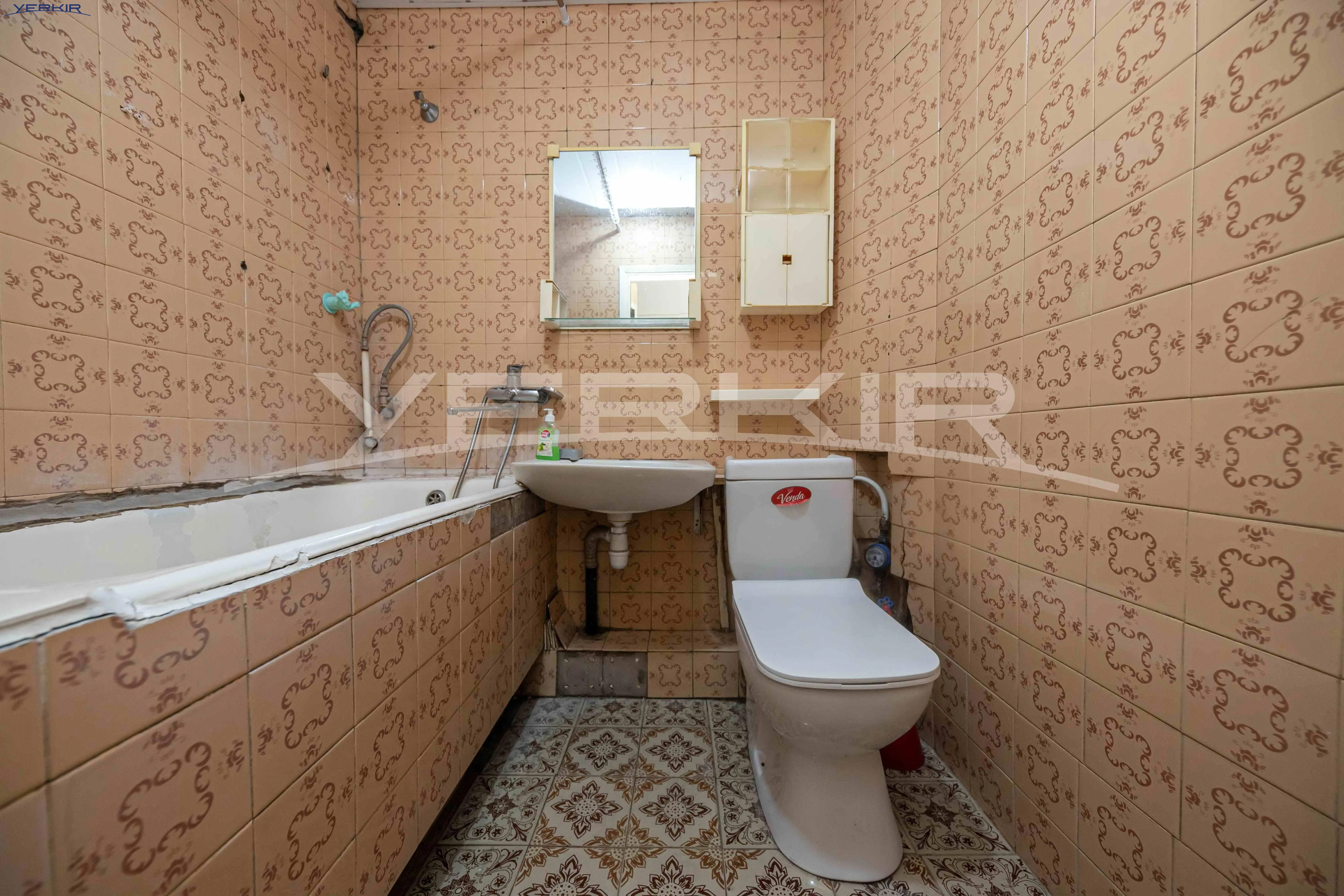 Apartments Code: 10+3828572