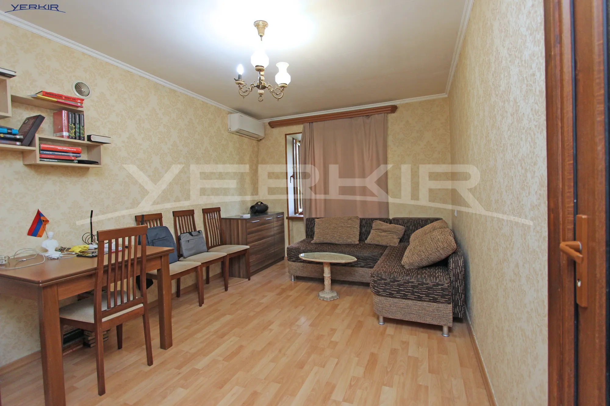 Apartments Code: 9+2673052