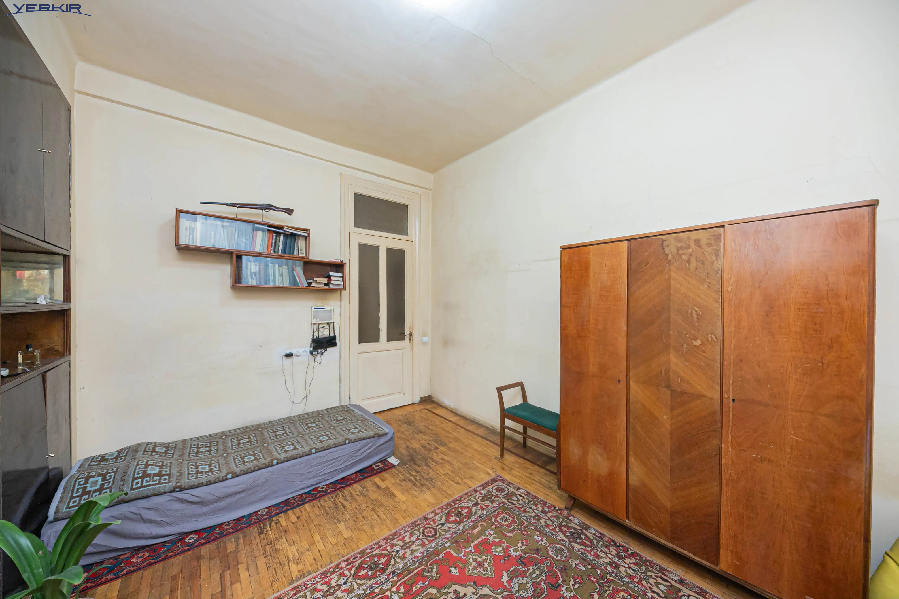 Apartments Code: 5+3480273