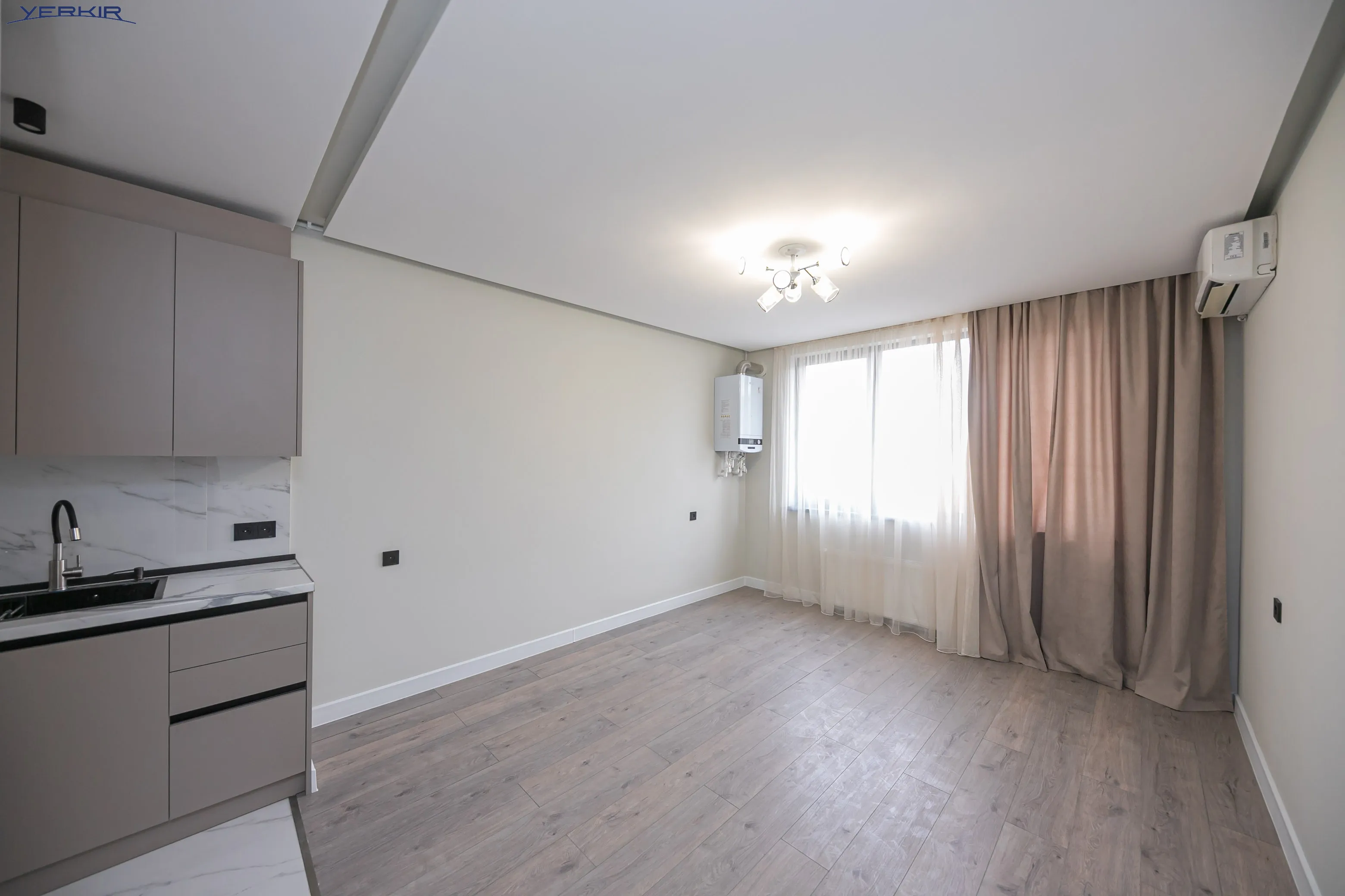 Բնակարաններ Կոդ` 5+1677608