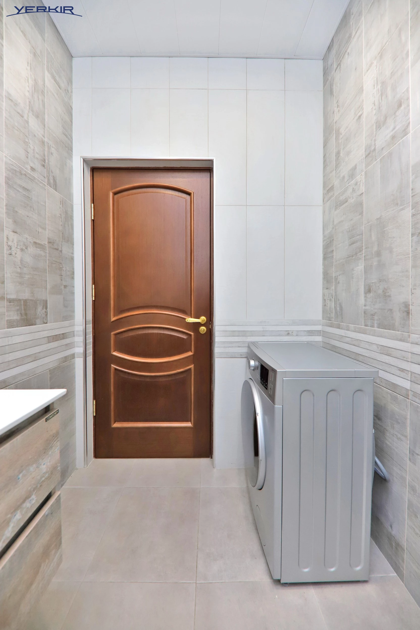 Apartments Code: 9+316653