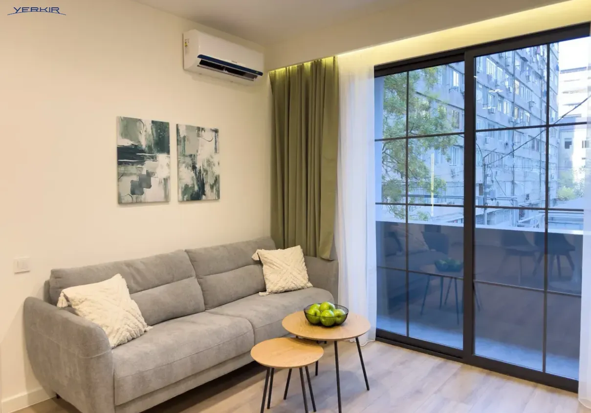 Բնակարաններ Կոդ` 10+2791324