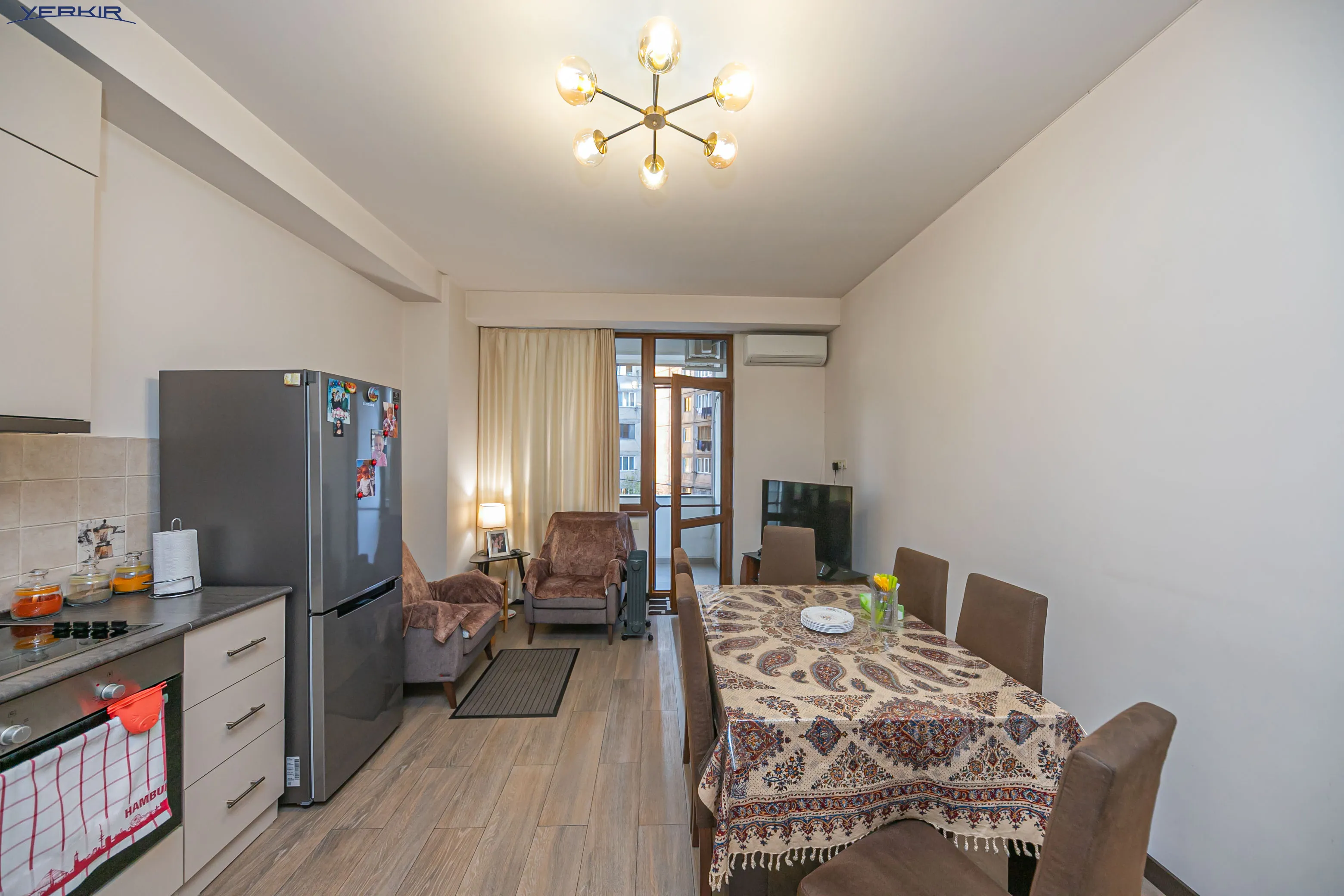 Apartments Code: 10+2410137