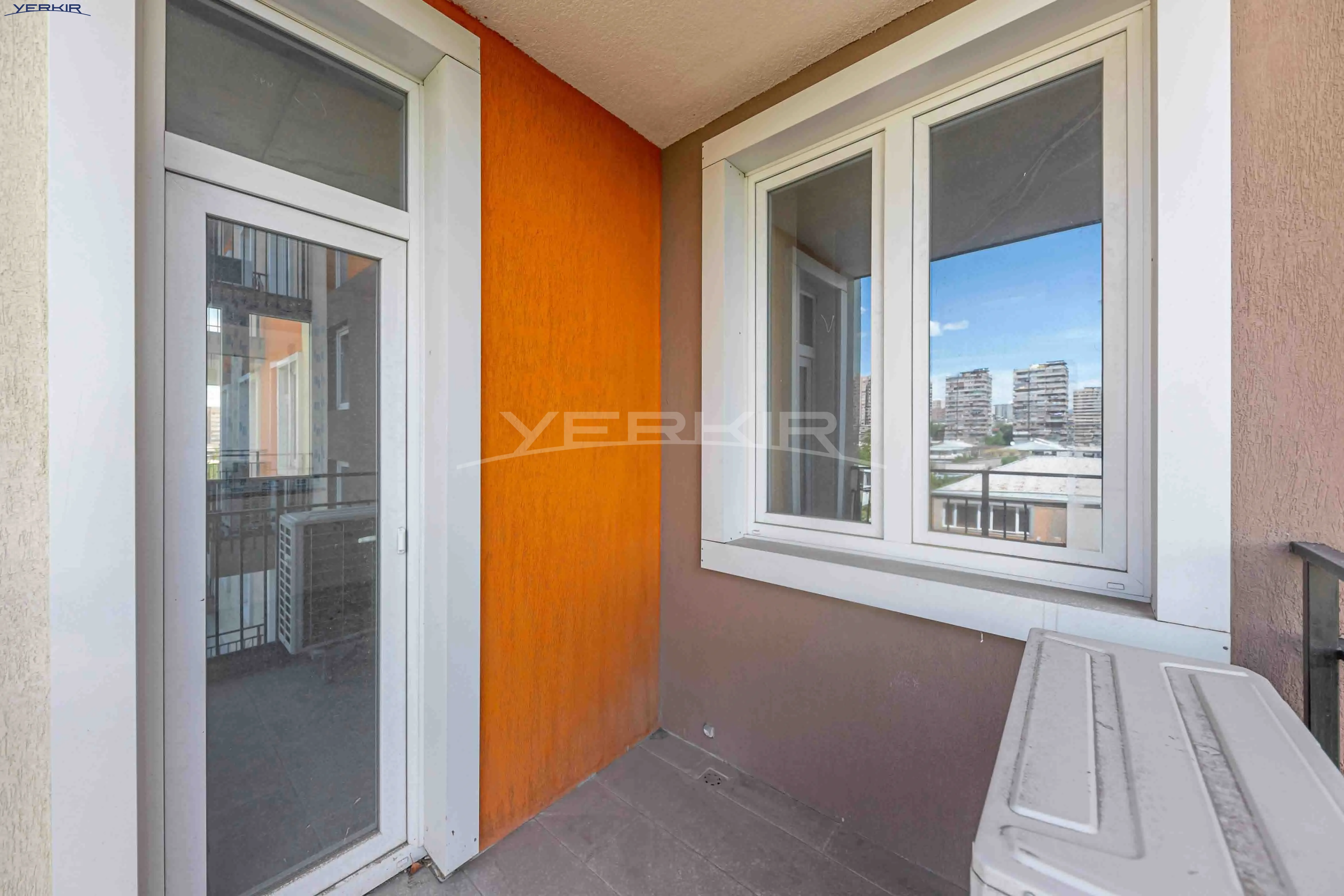 Բնակարաններ Կոդ` 9+2771603