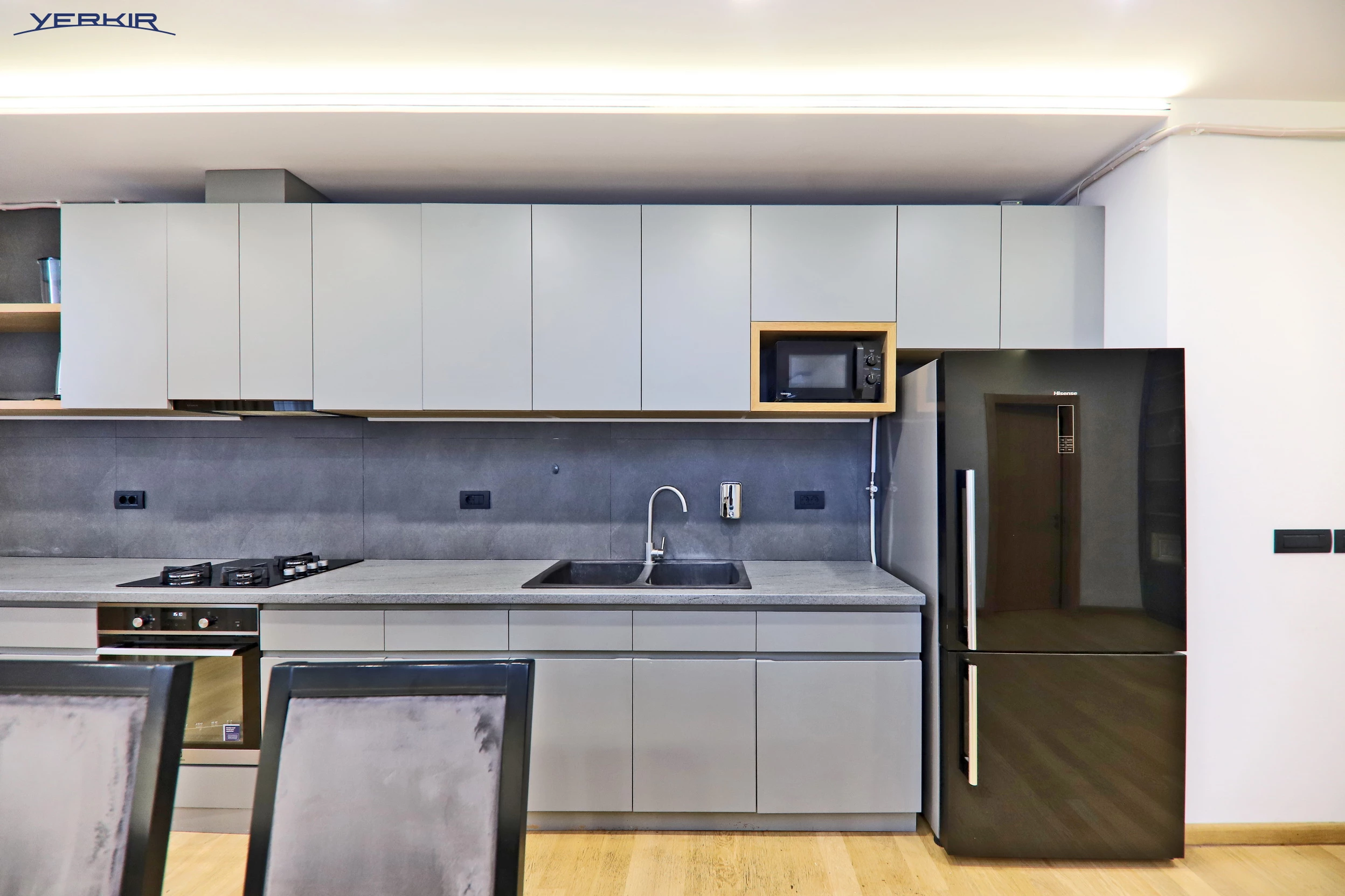 Apartments Code: 5+312443