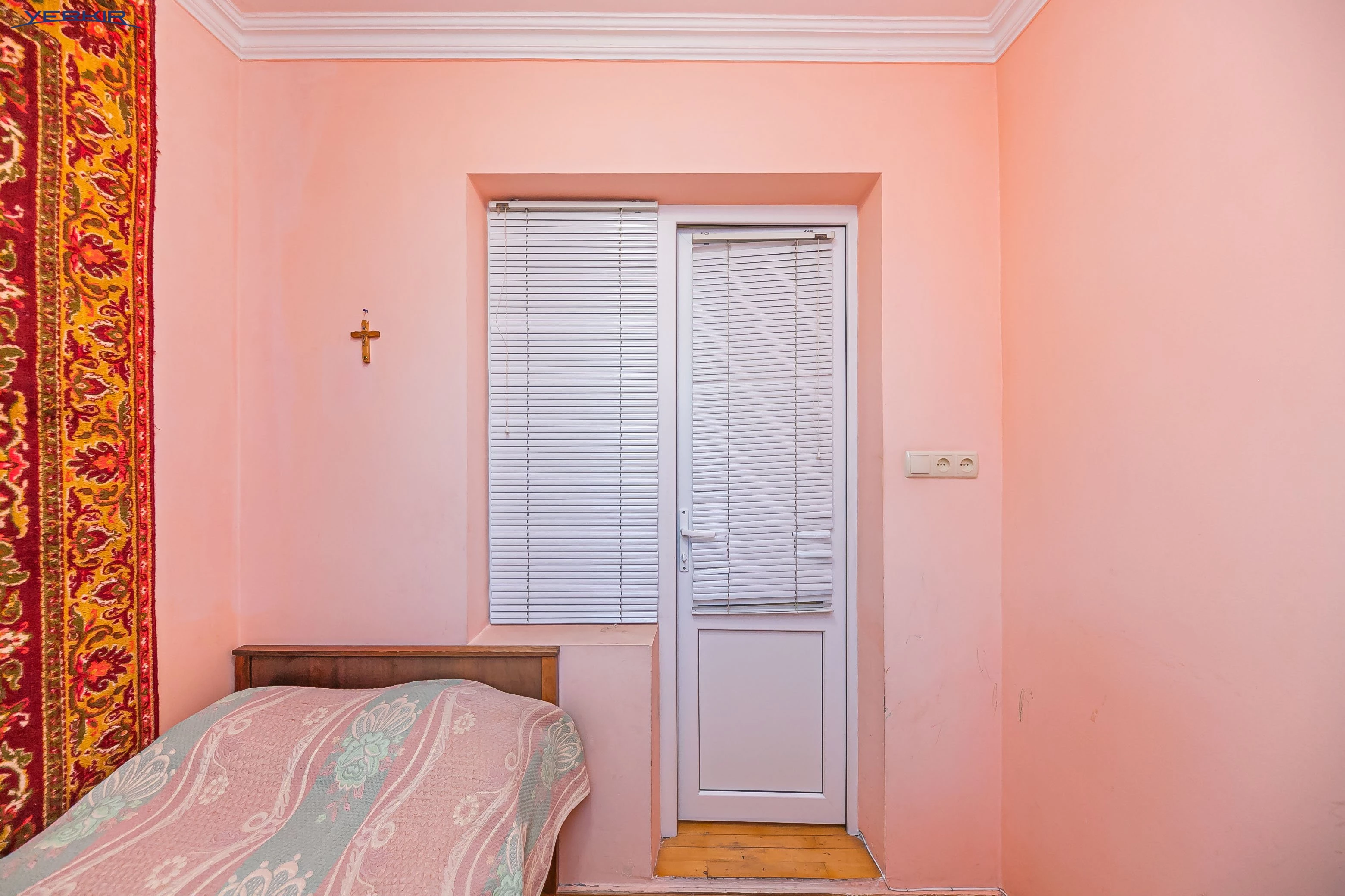 Apartments Code: 9+120679