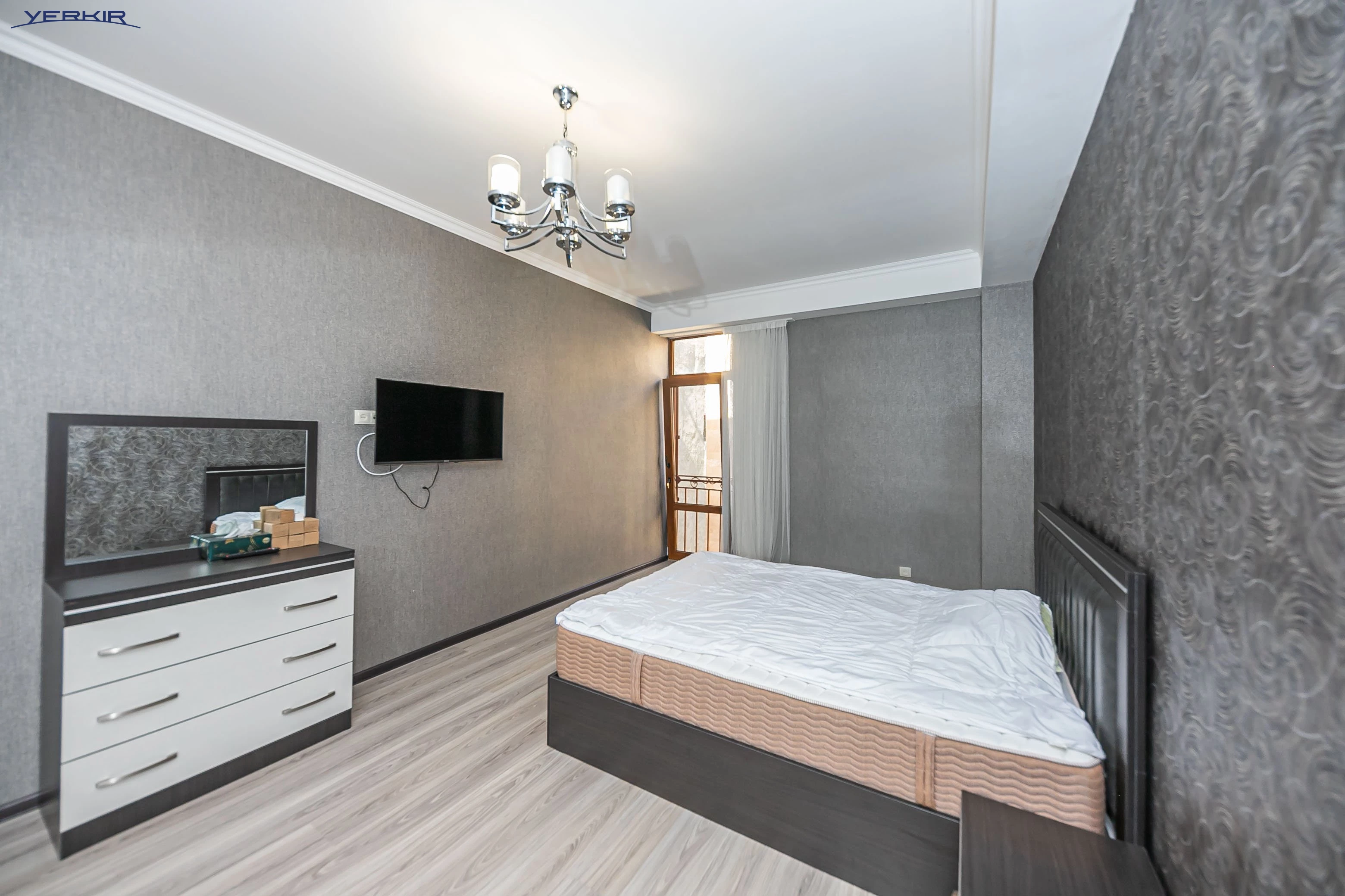 Բնակարաններ Կոդ` 9+319900