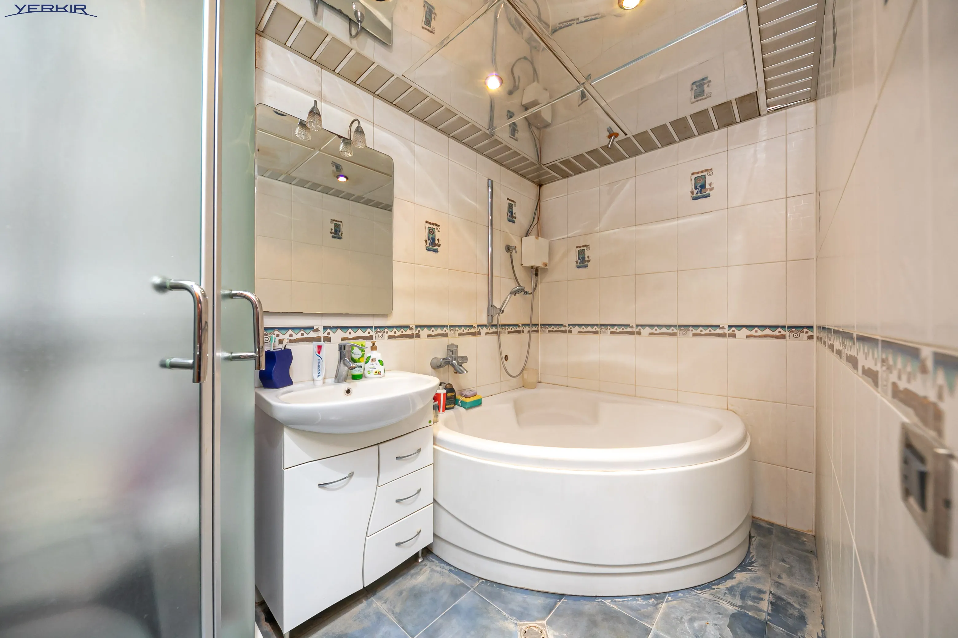 Բնակարաններ Կոդ` 1+3574064