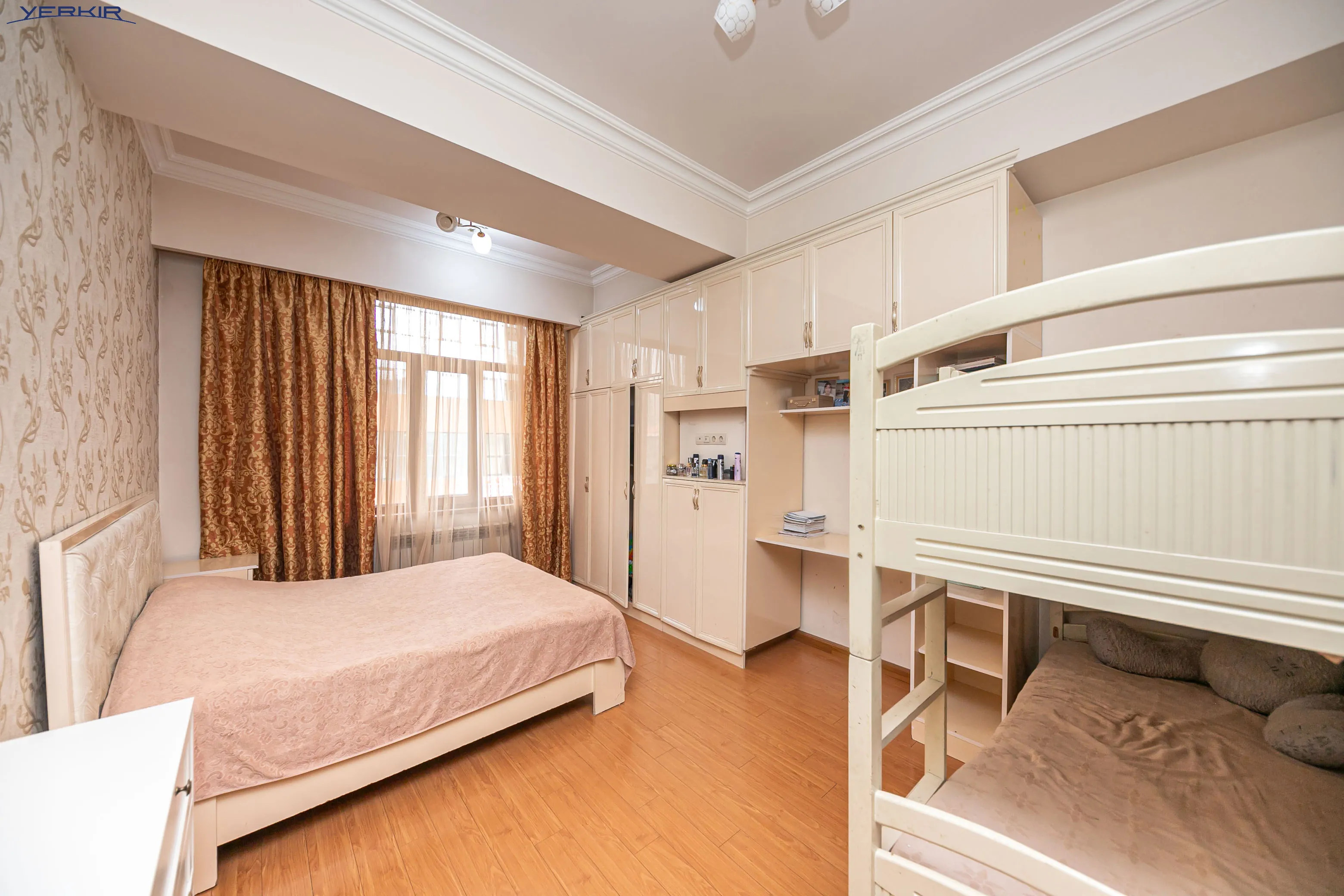 Բնակարաններ Կոդ` 10+3471951