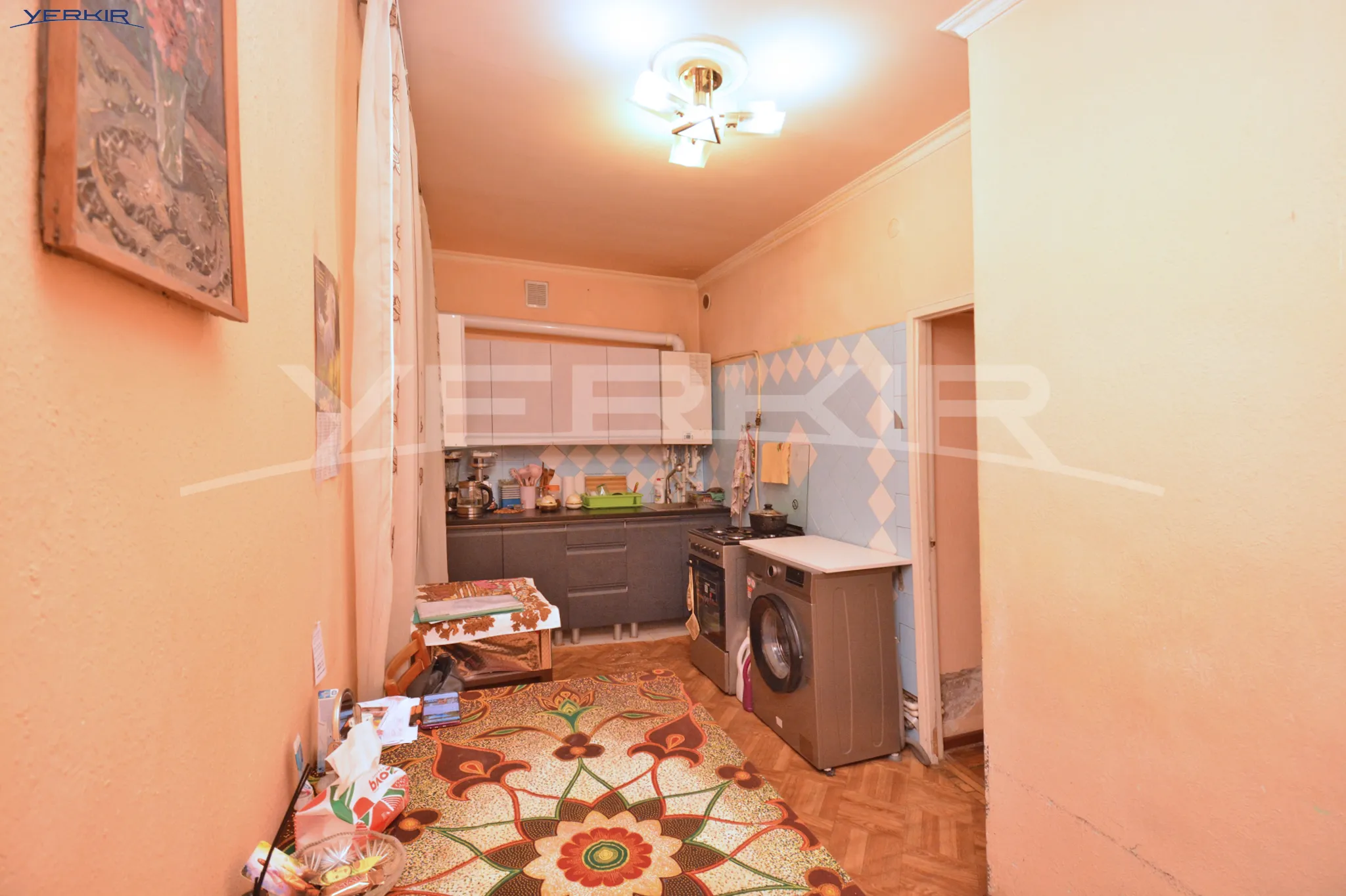 Apartments Code: 9+3136637