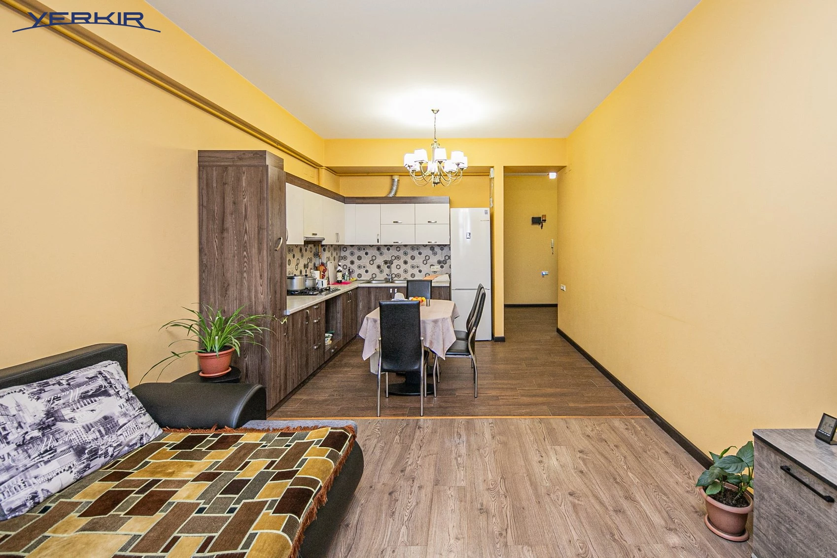 Apartments Code: 7+317260