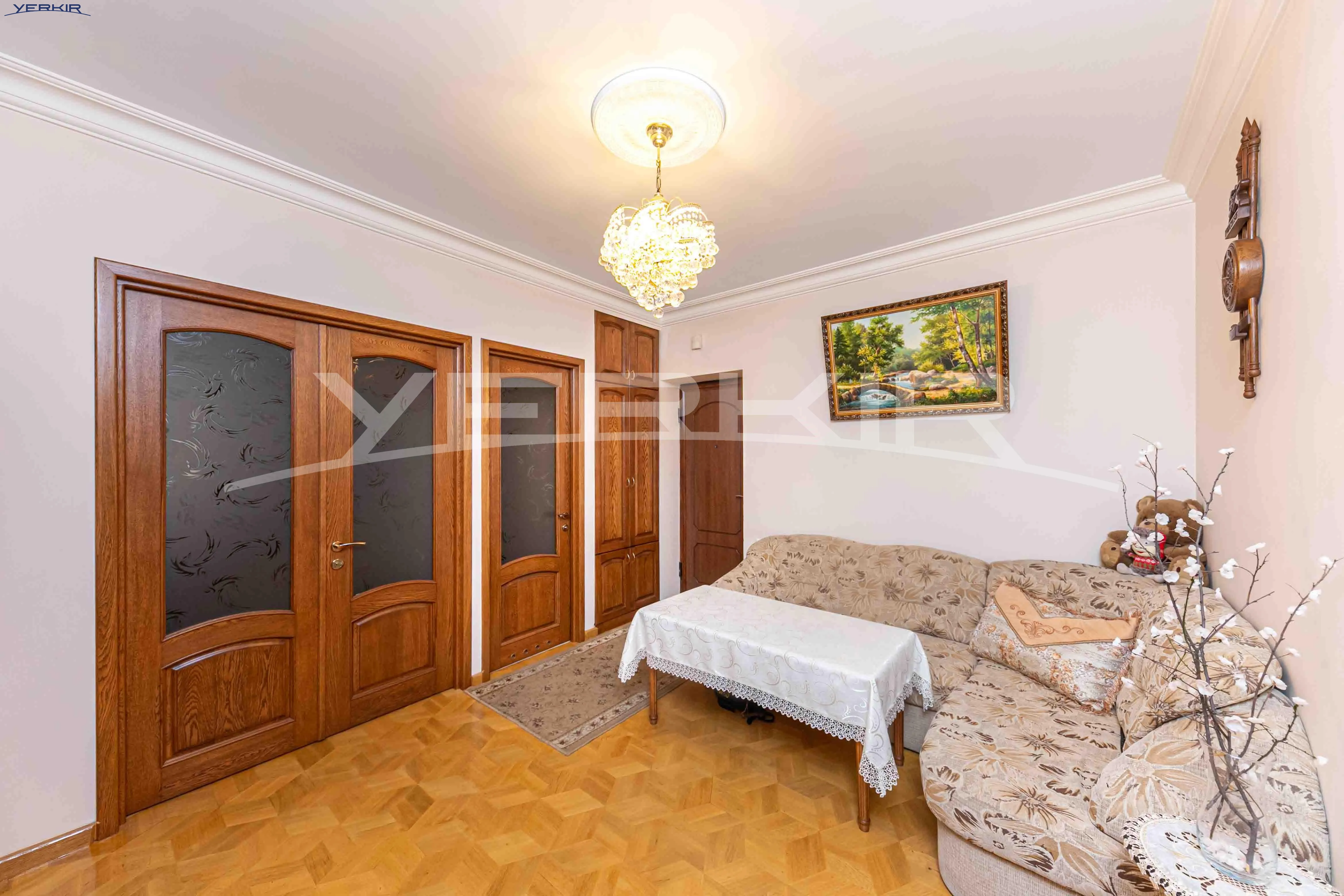 Բնակարաններ Կոդ` 10+4214948