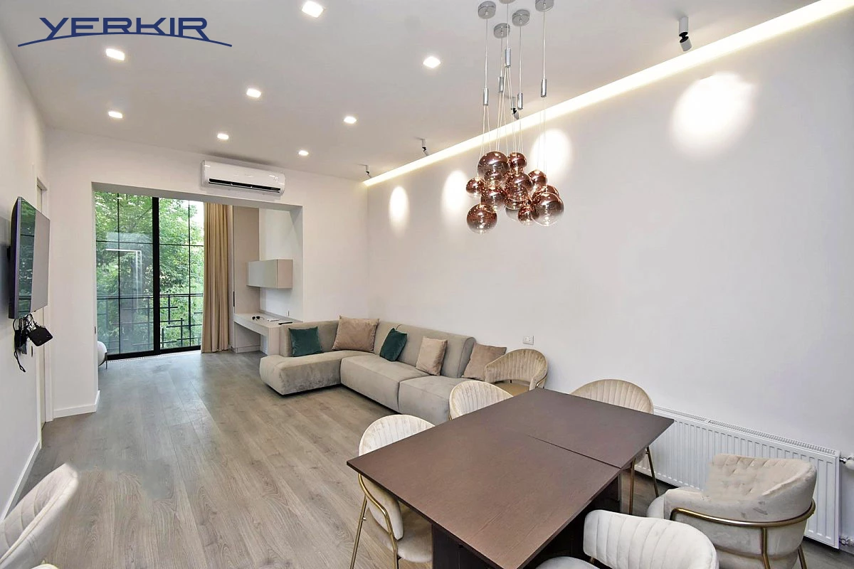 Apartments Code: 5+214833