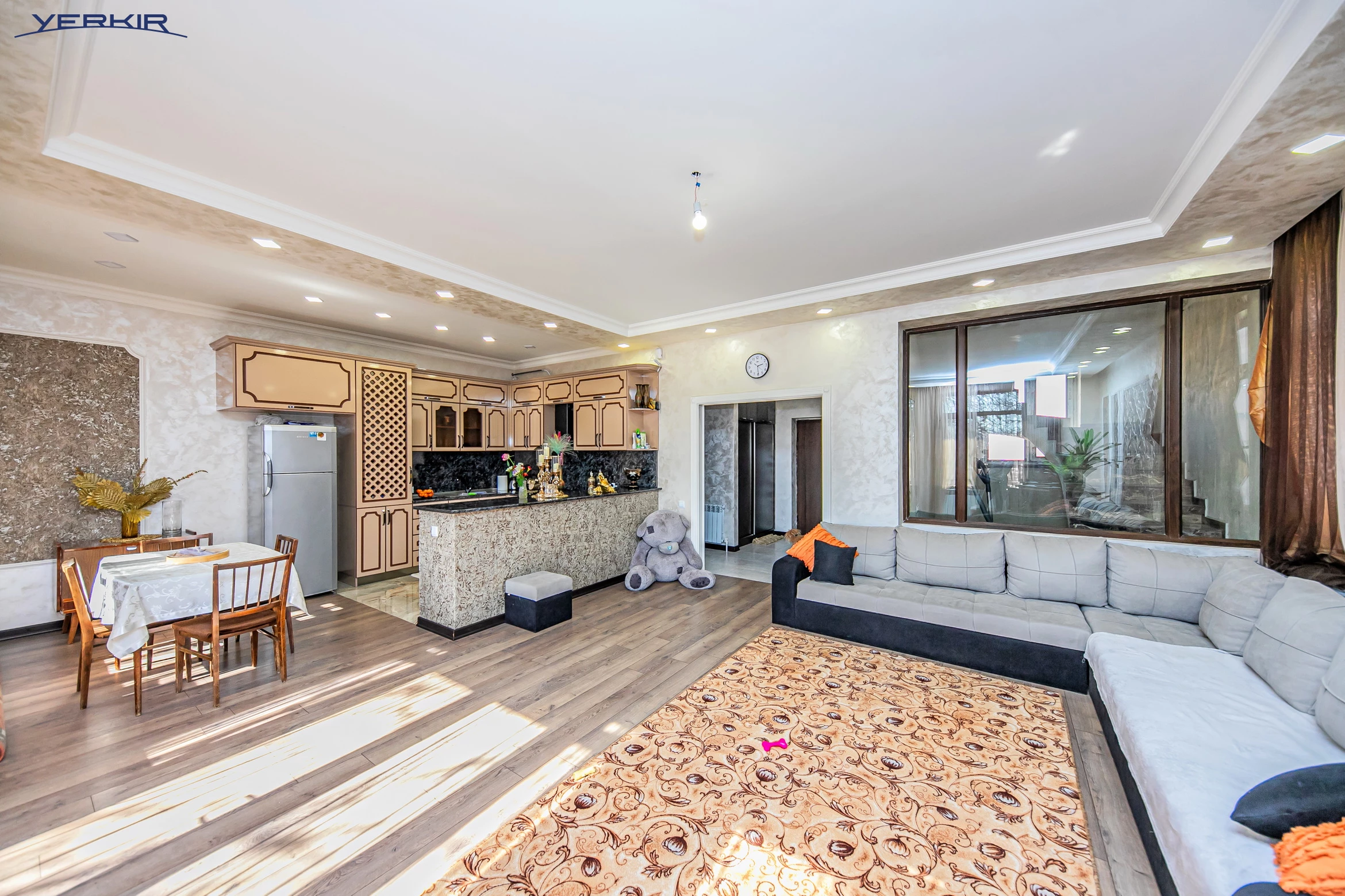 Առանձնատներ Կոդ` 10+516250