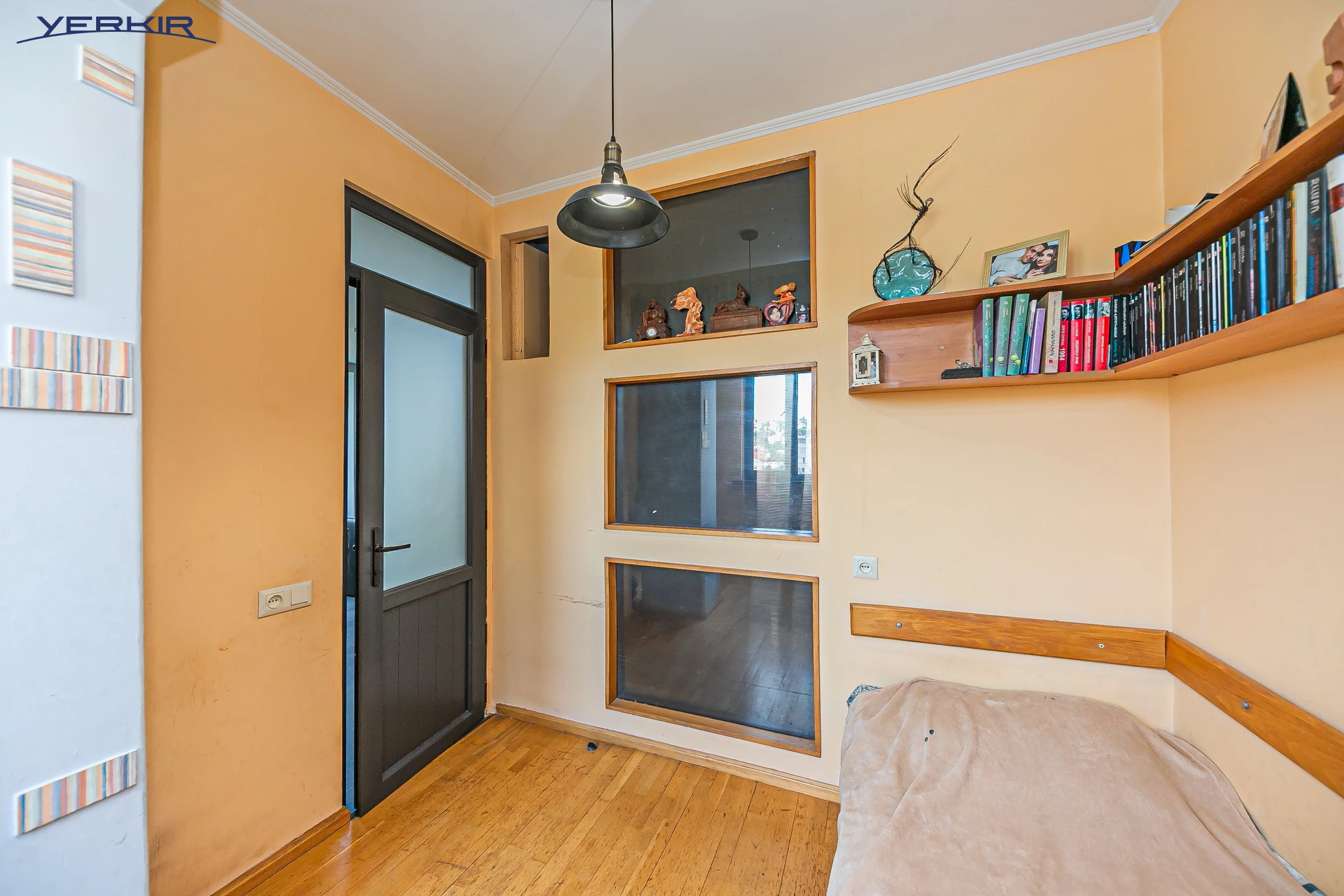 Բնակարաններ Կոդ` 10+218988