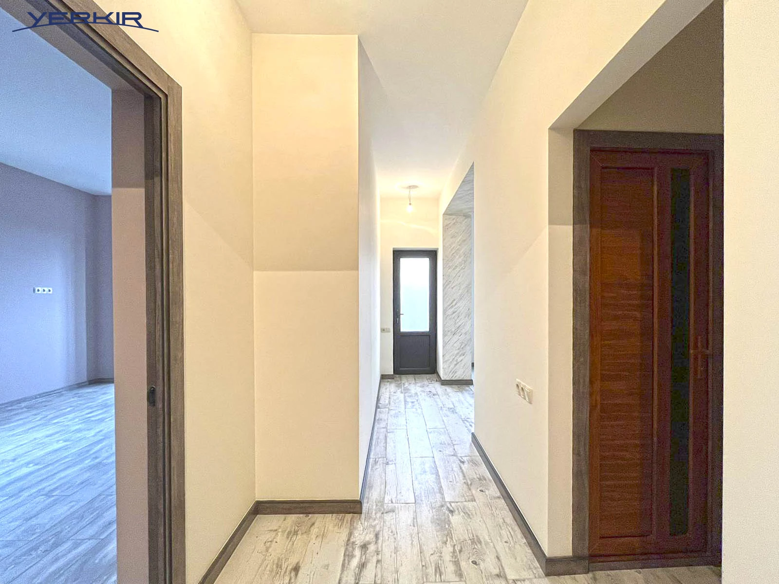 Houses Code: 3+511059