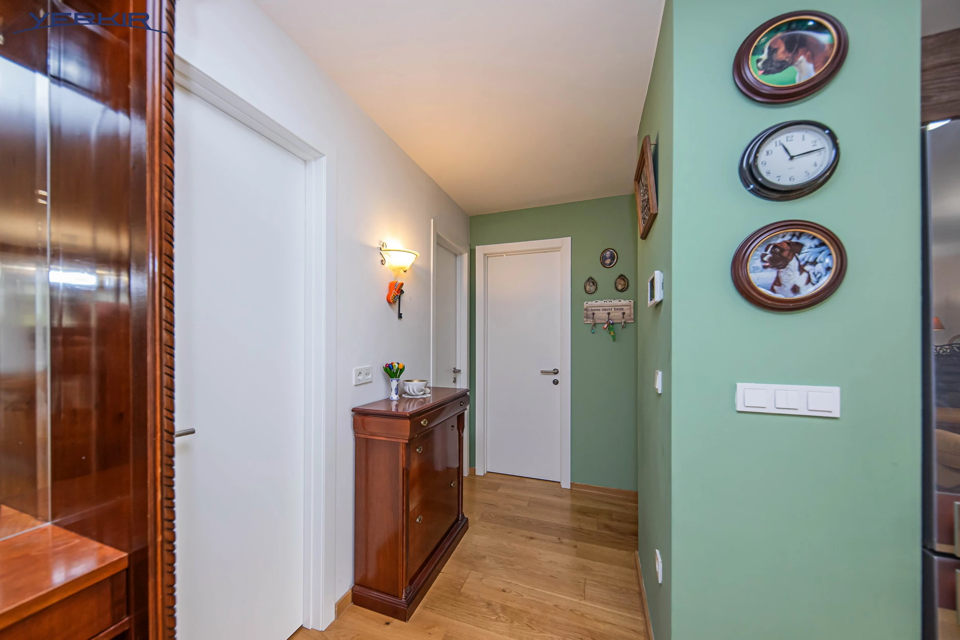 Apartments Code: 10+414072