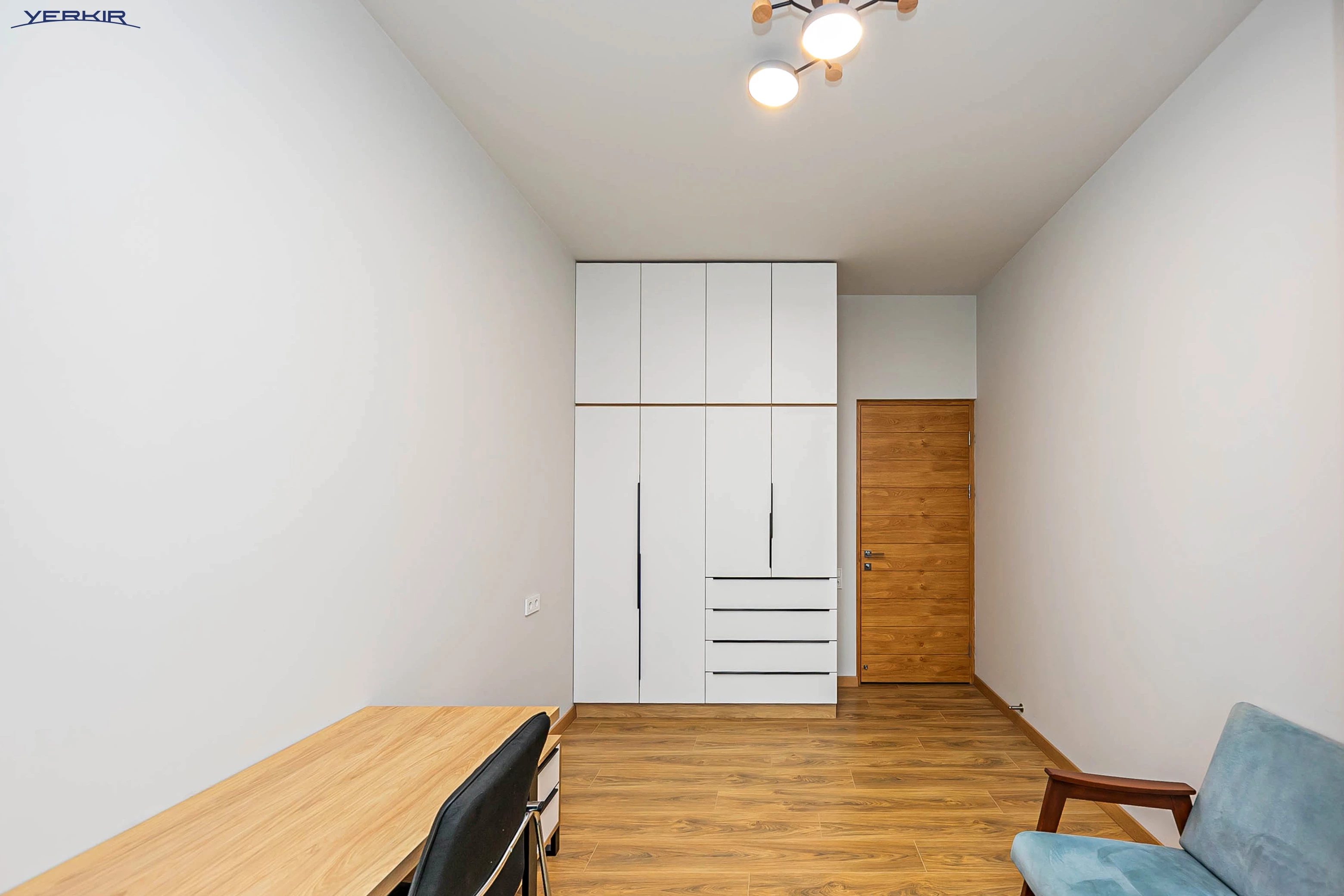 Apartments Code: 5+415188