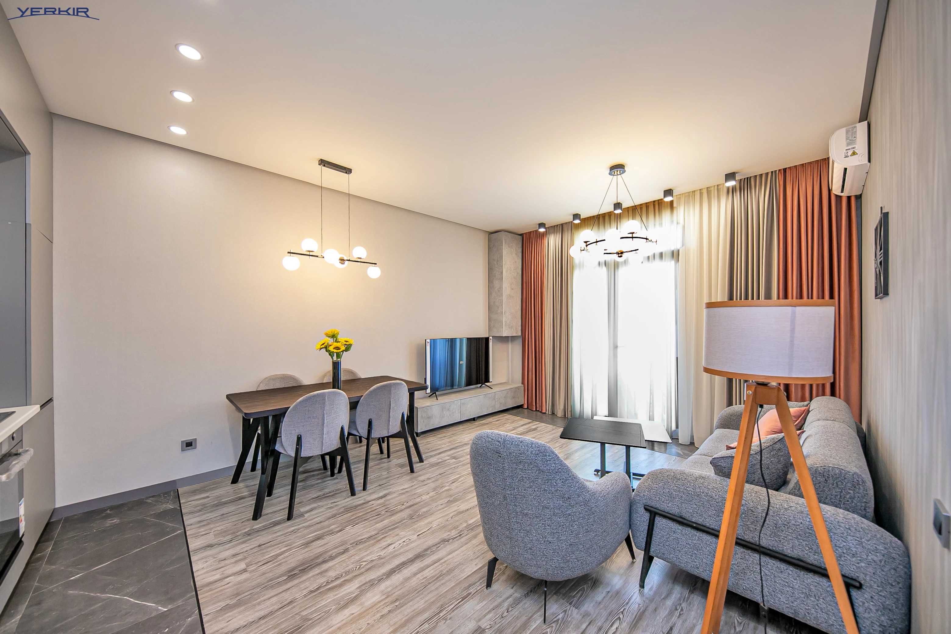 Apartments Code: 5+115778