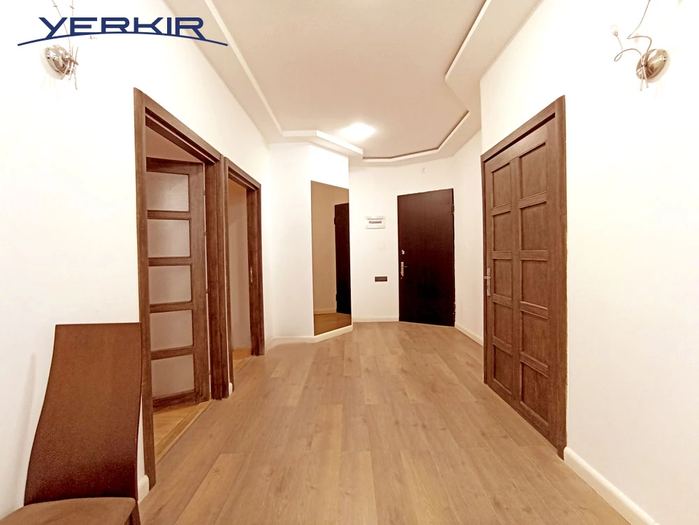 Apartments Code: 10+405450