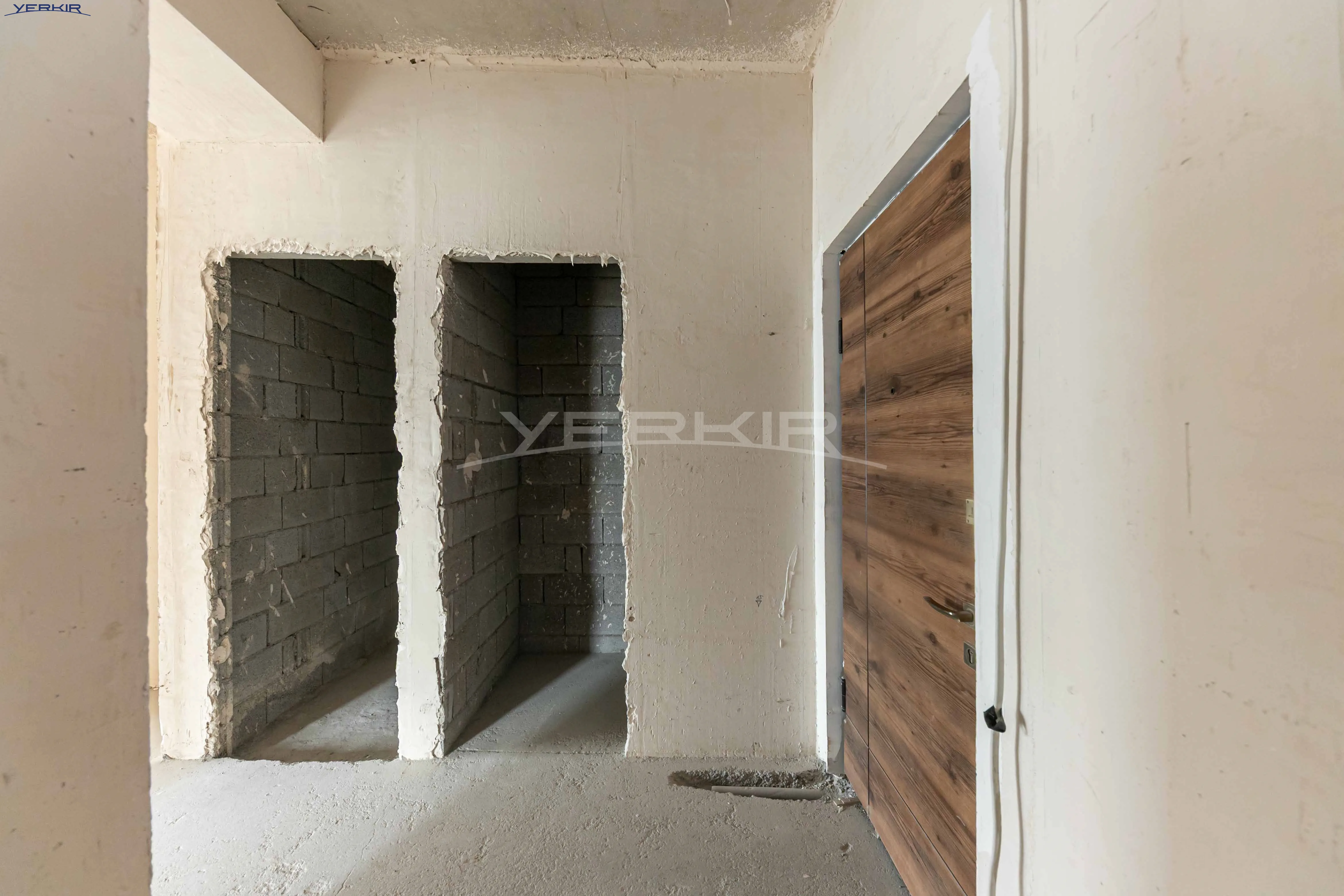 Apartments Code: 9+3524884