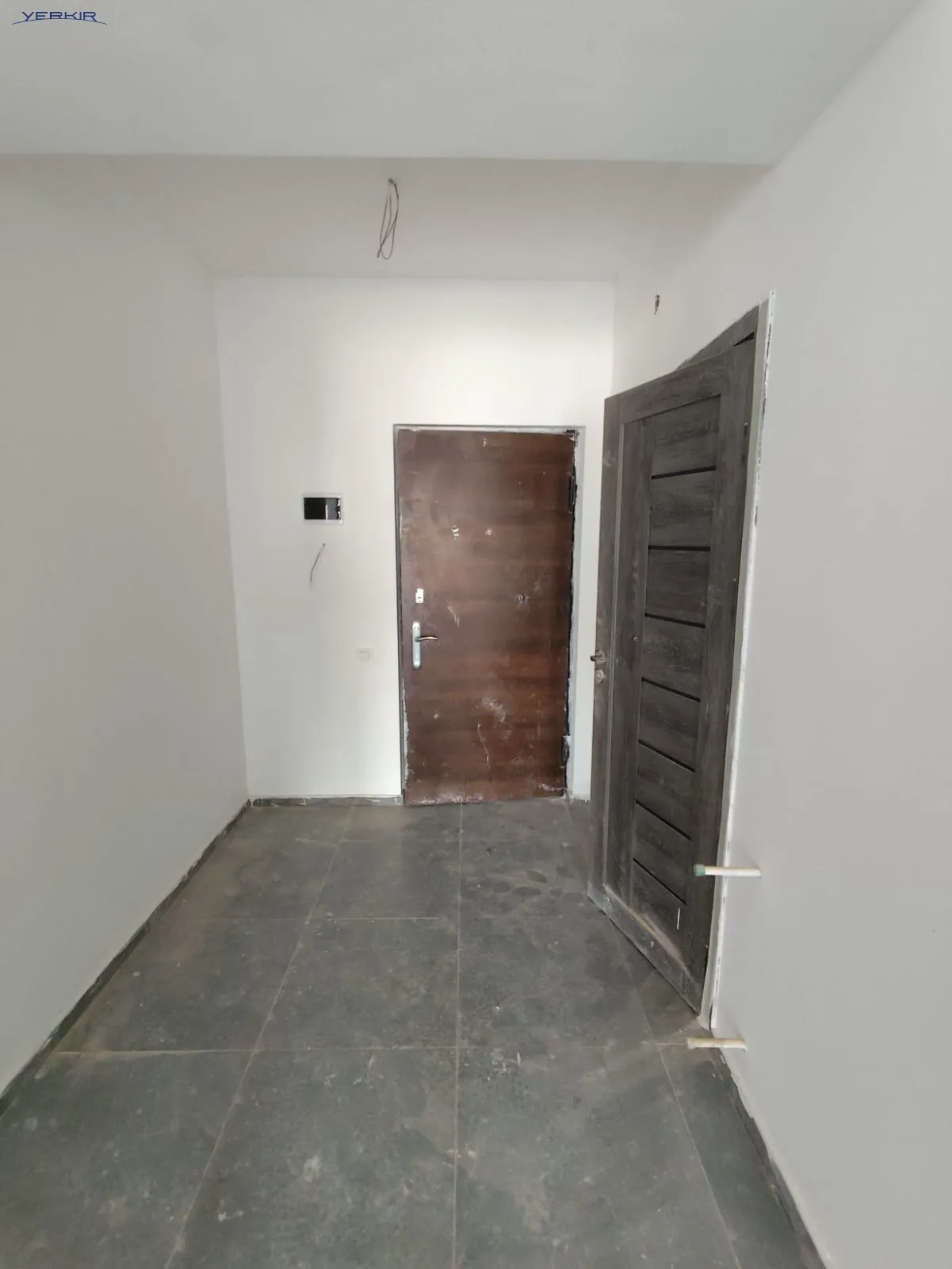 Apartments Code: 10+2690886