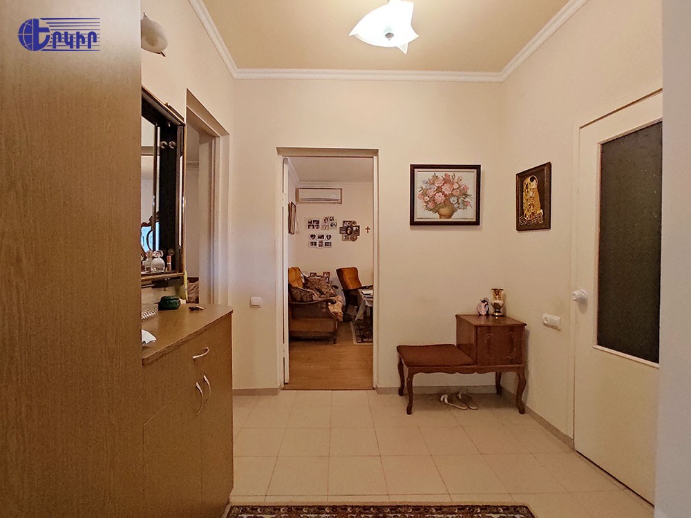 Առանձնատներ Կոդ` 3+51641