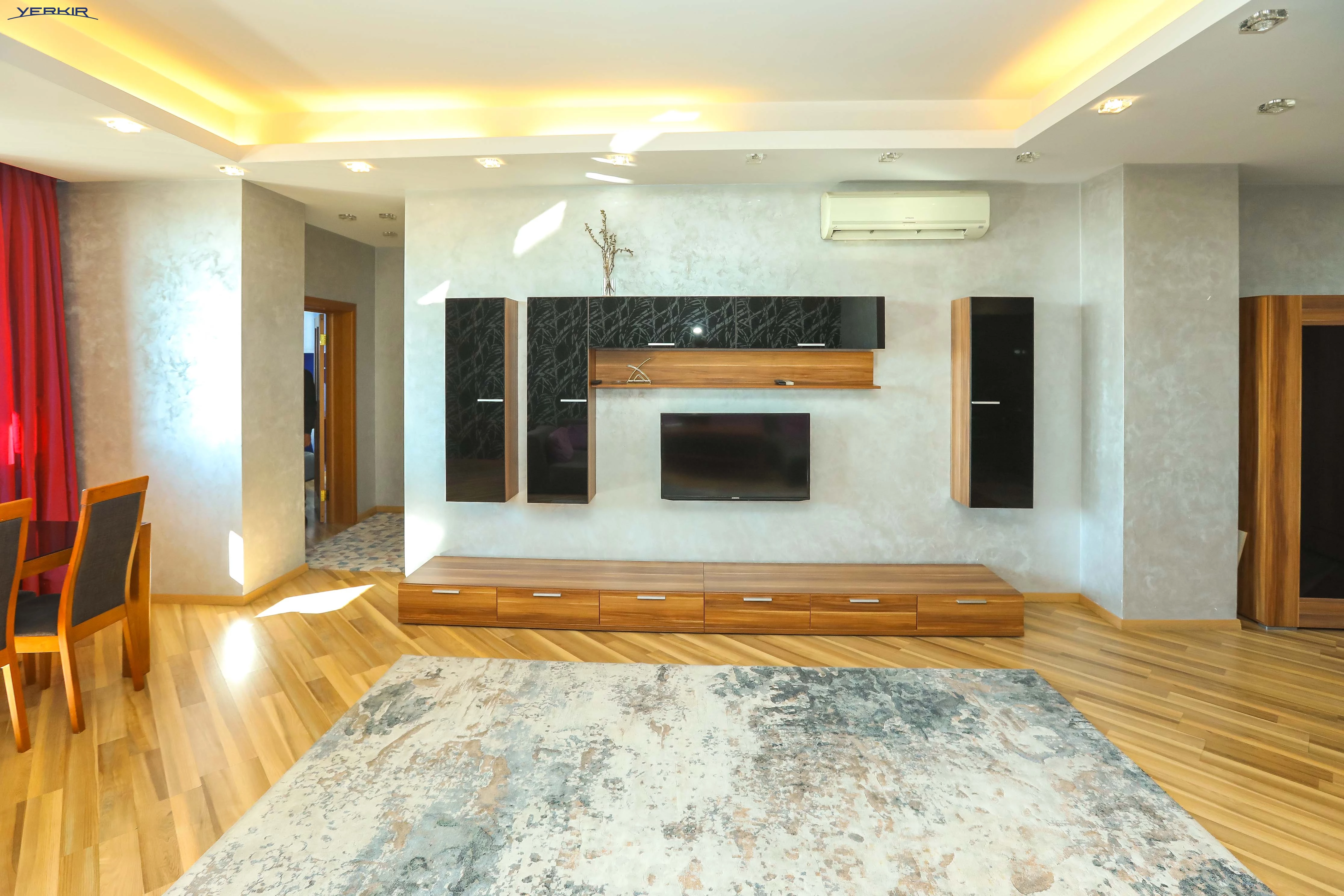 Apartments Code: 10+320880