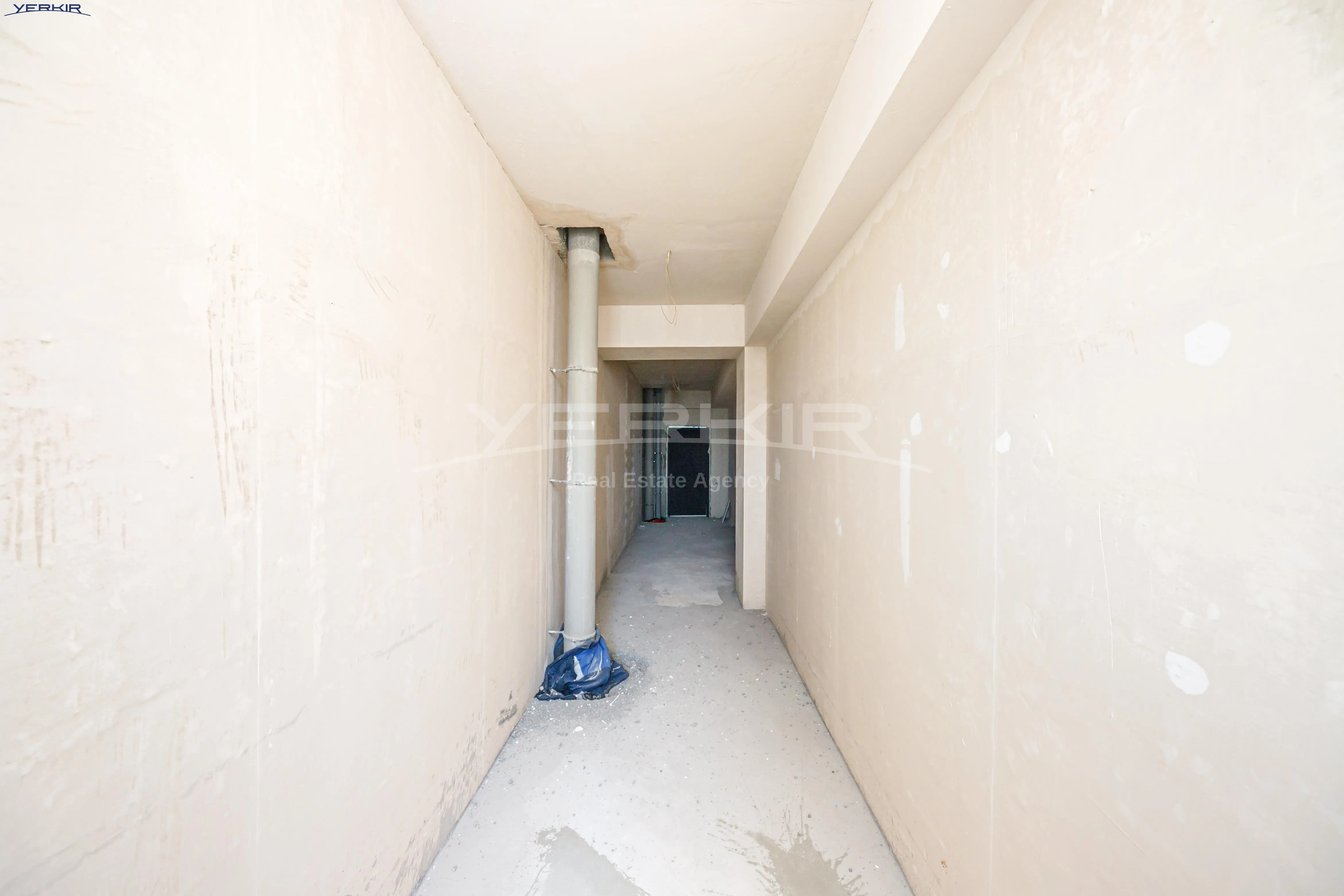 Apartments Code: 7+3818371
