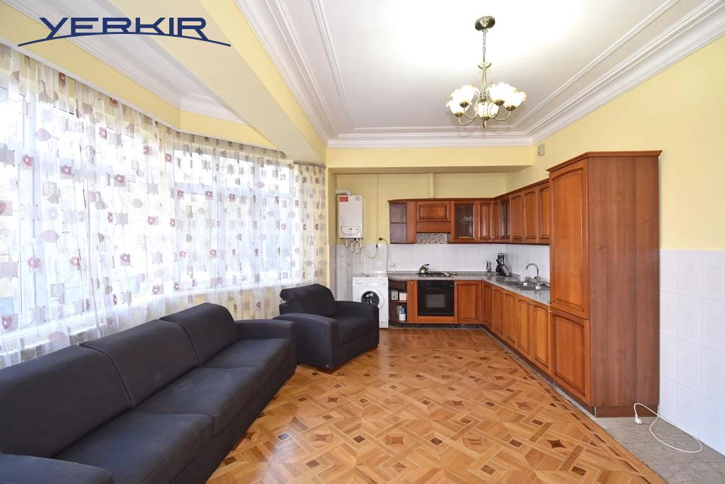 Apartments Code: 10+807970