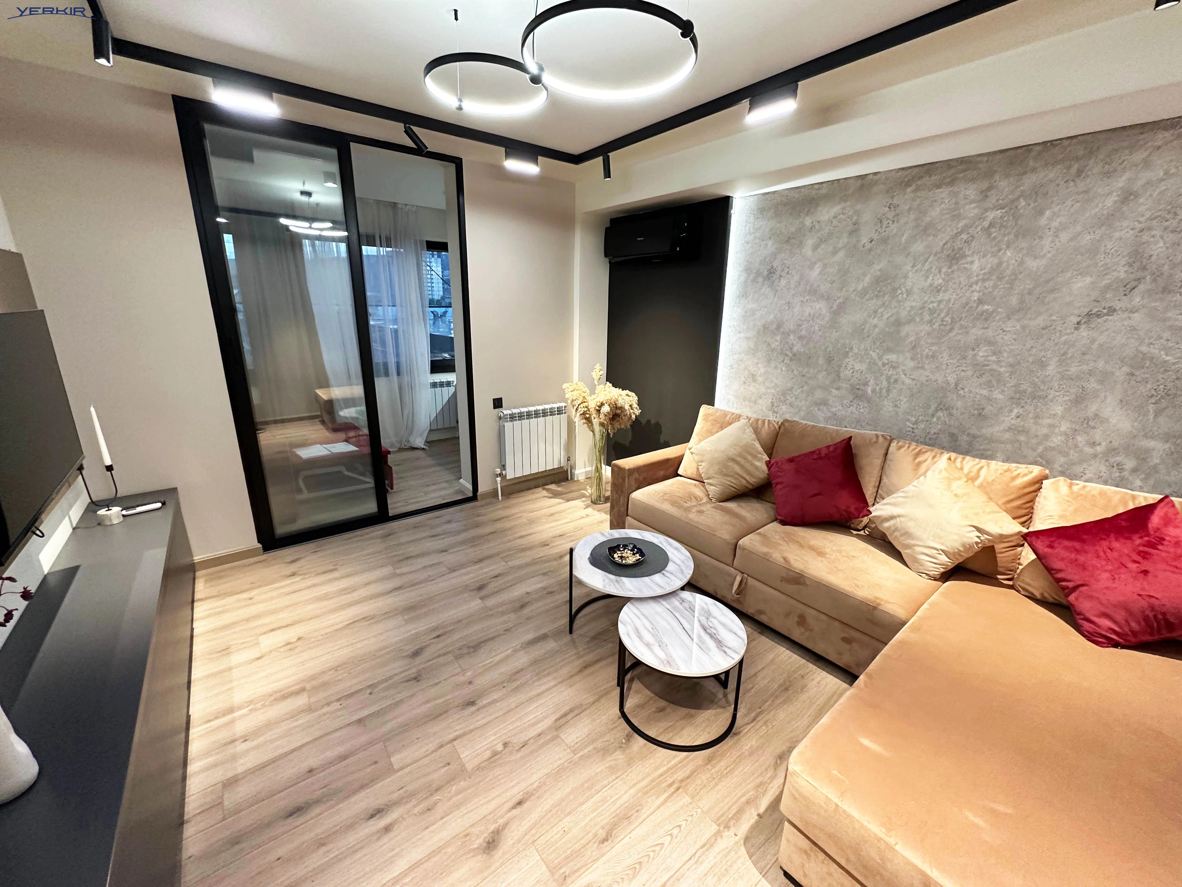 Բնակարաններ Կոդ` 1+218224