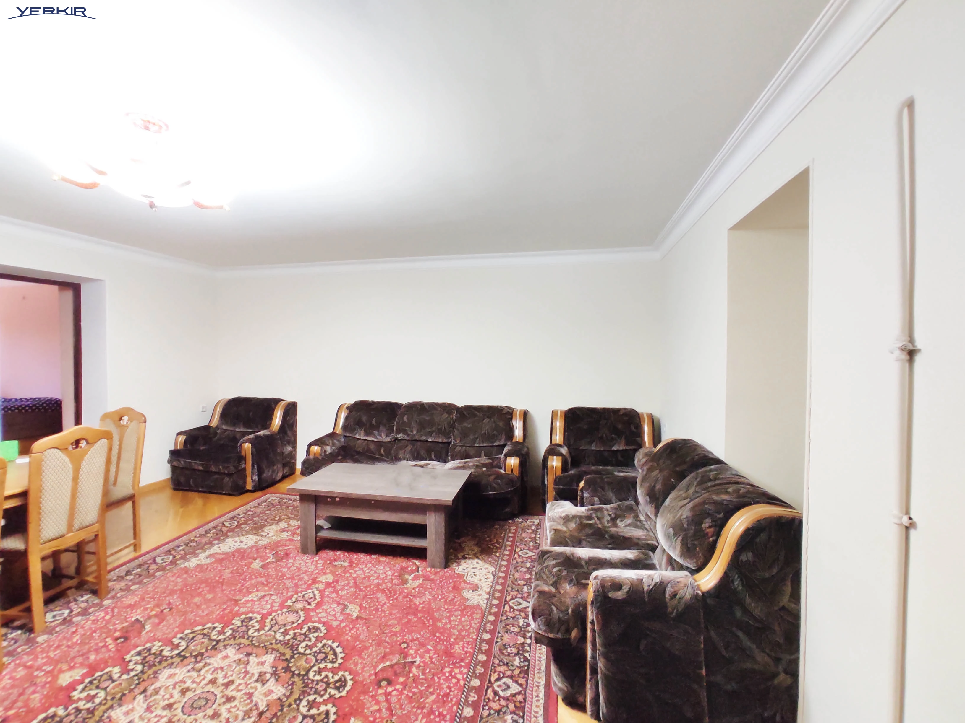 Apartments Code: 10+418108