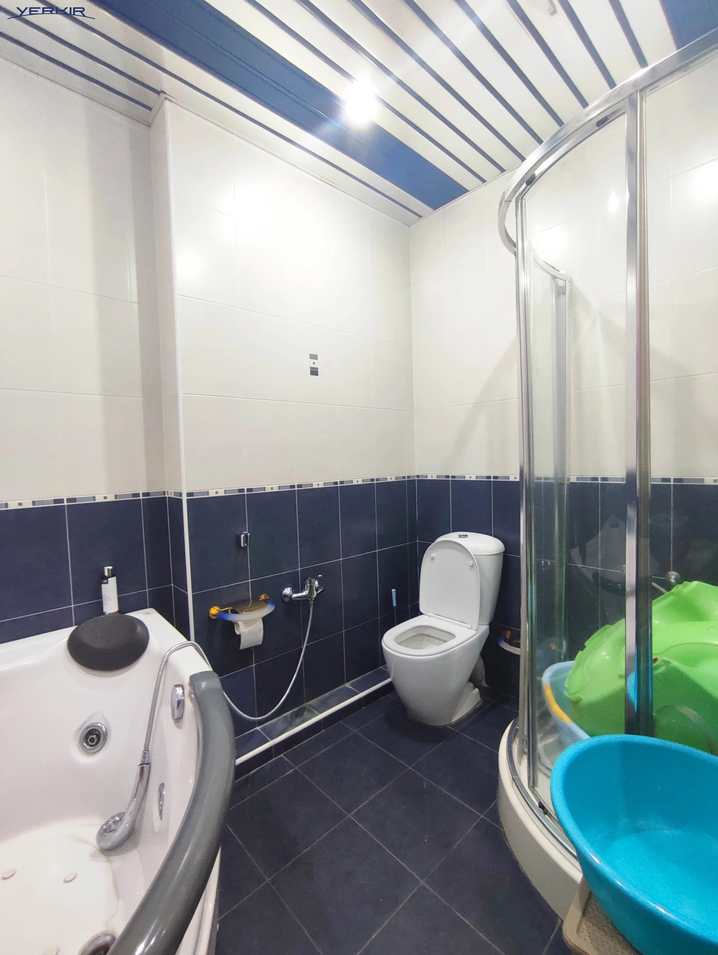 Apartments Code: 9+412677