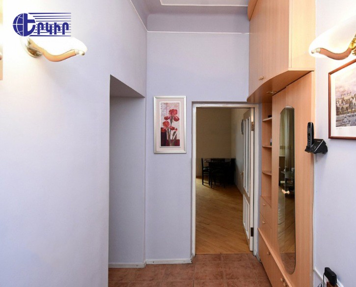 Բնակարաններ Կոդ` 10+2471490