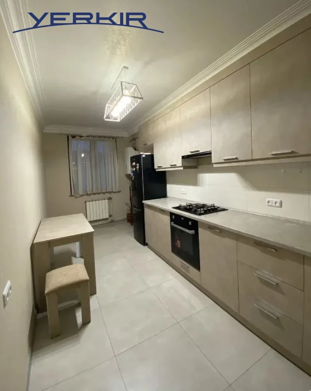 Apartments Code: 8+214743