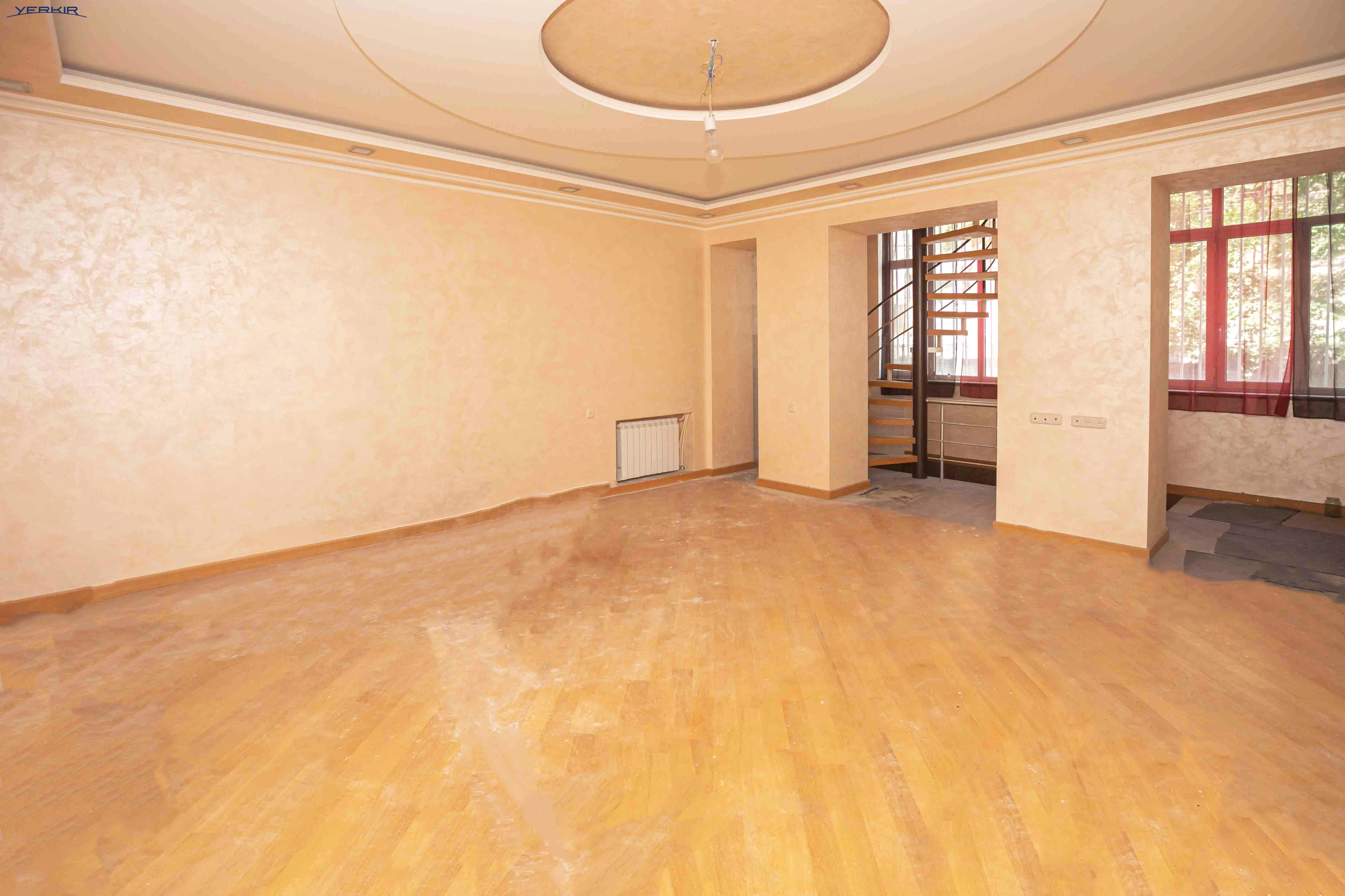 Բնակարաններ Կոդ` 5+219467