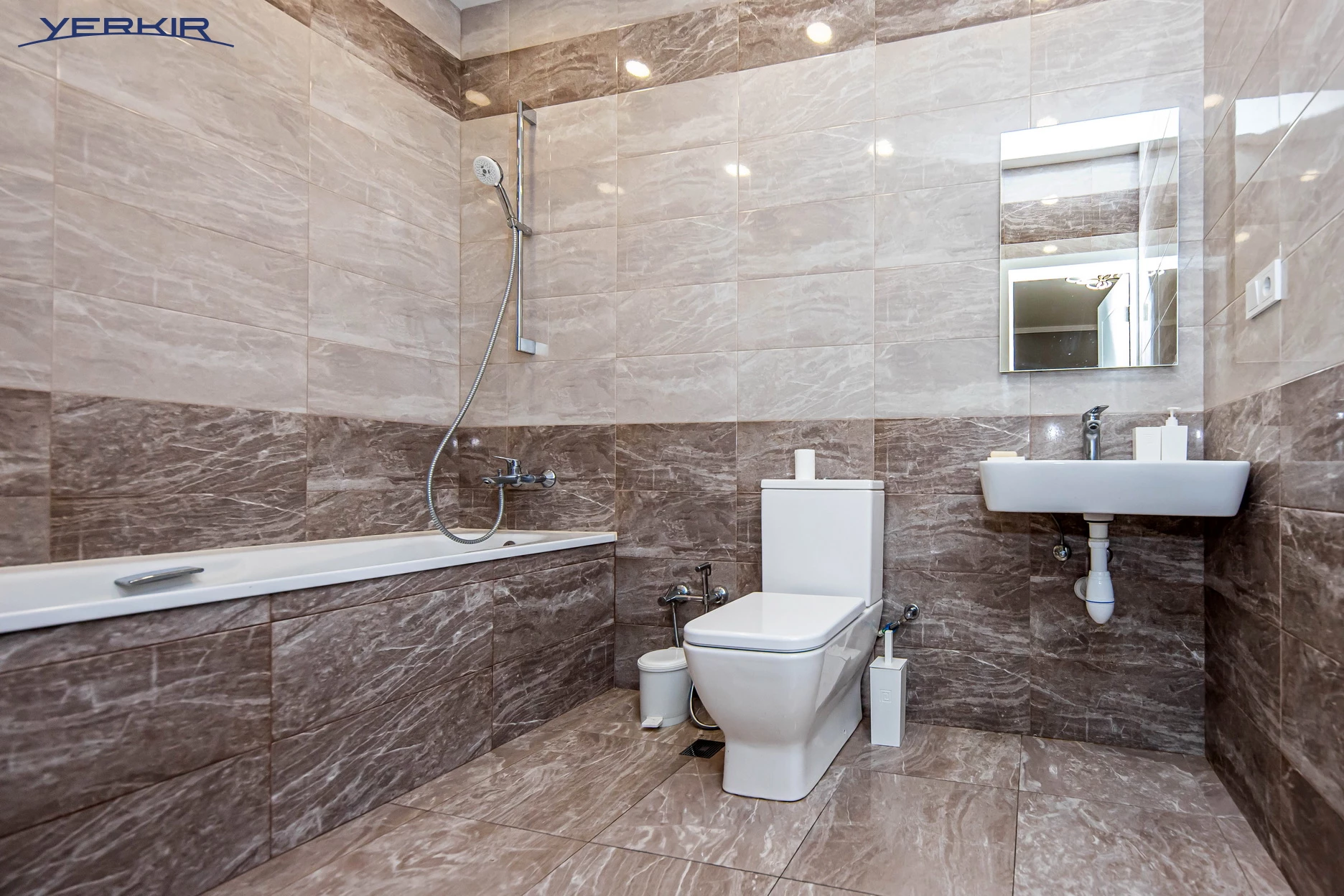 Квартиры Код 5+313070