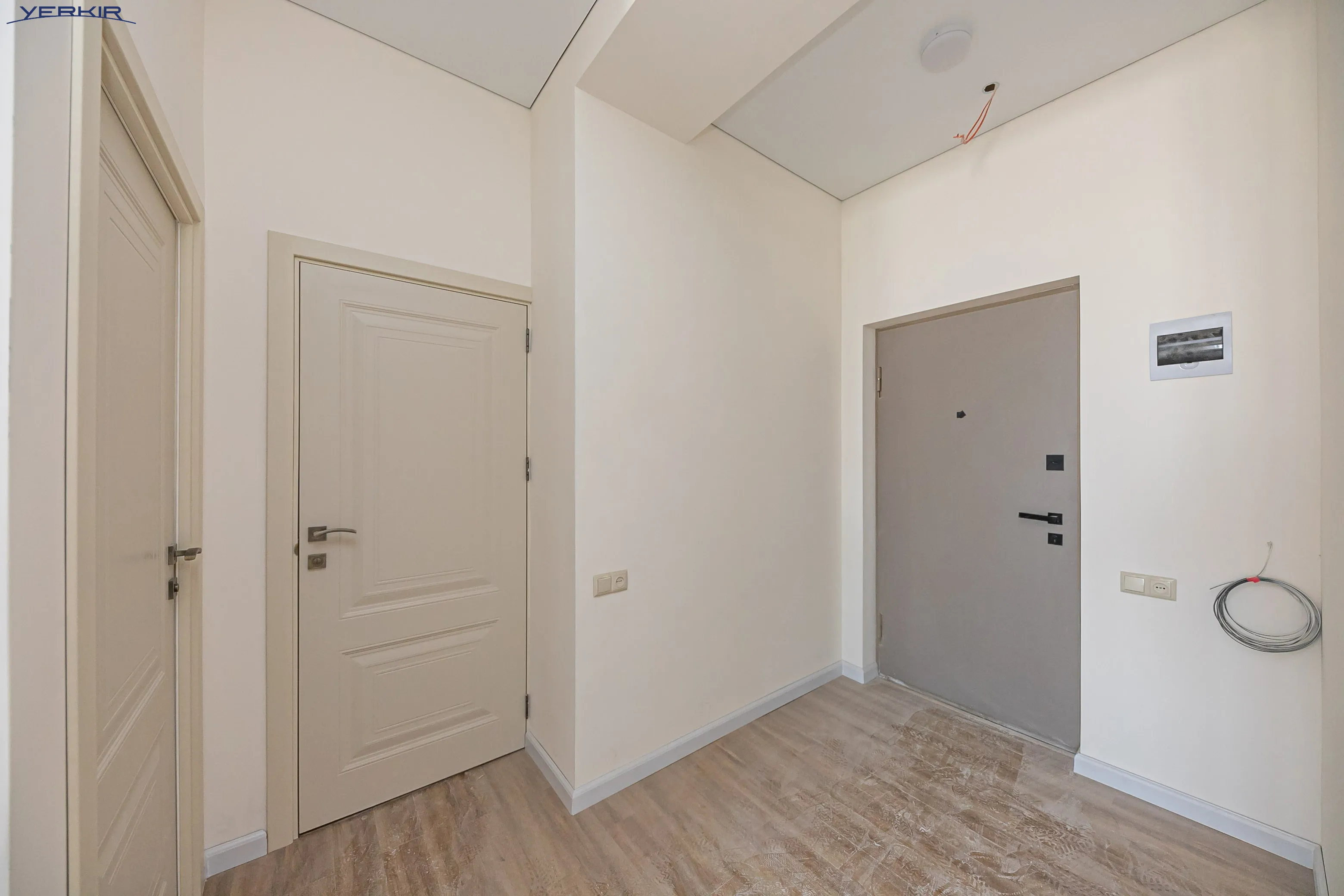 Apartments Code: 5+2494797