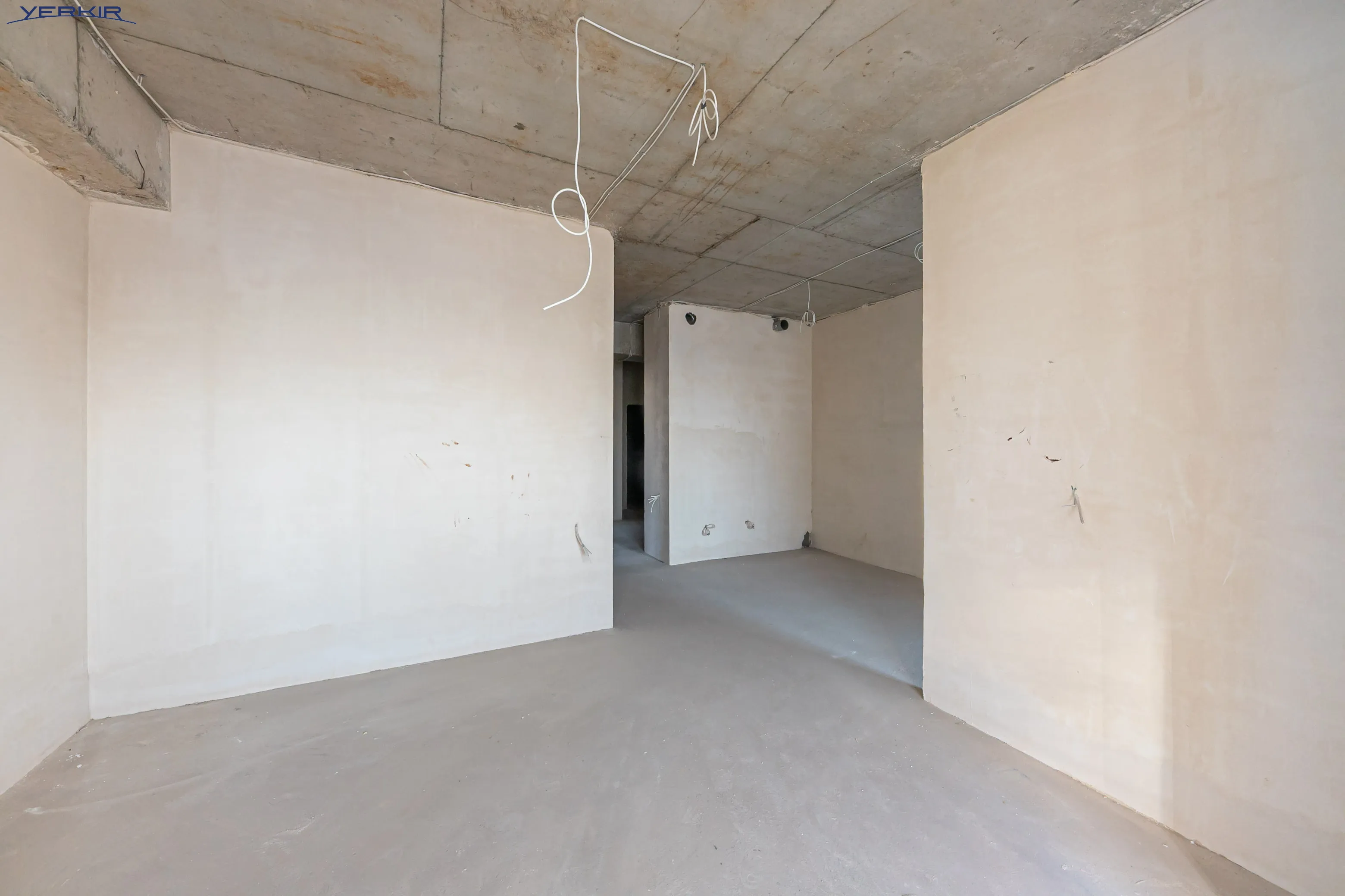 Apartments Code: 9+3515972