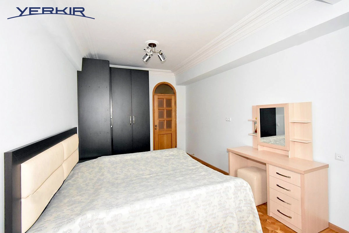 Apartments Code: 9+3241196