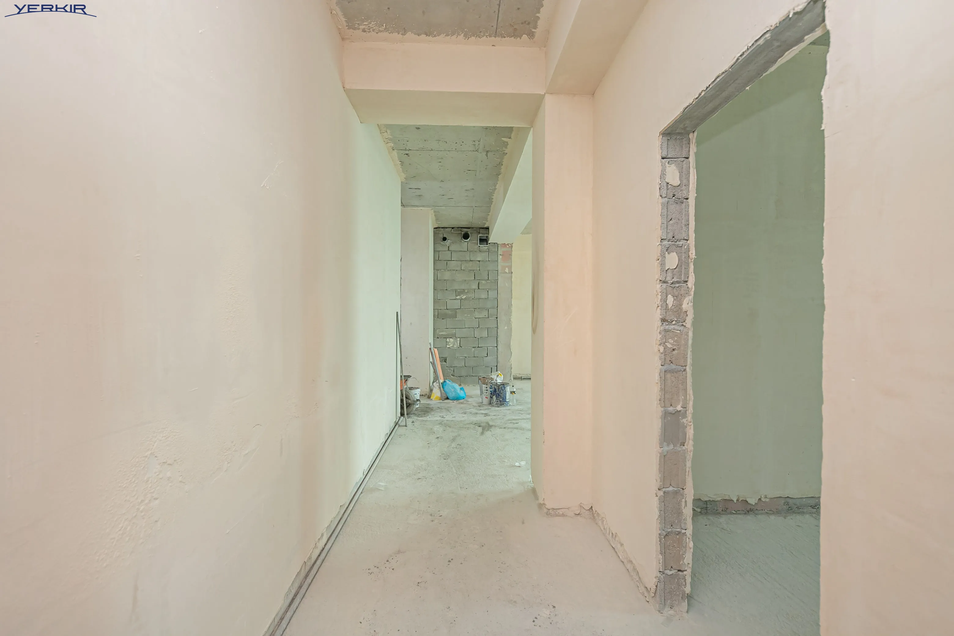 Apartments Code: 9+3570103