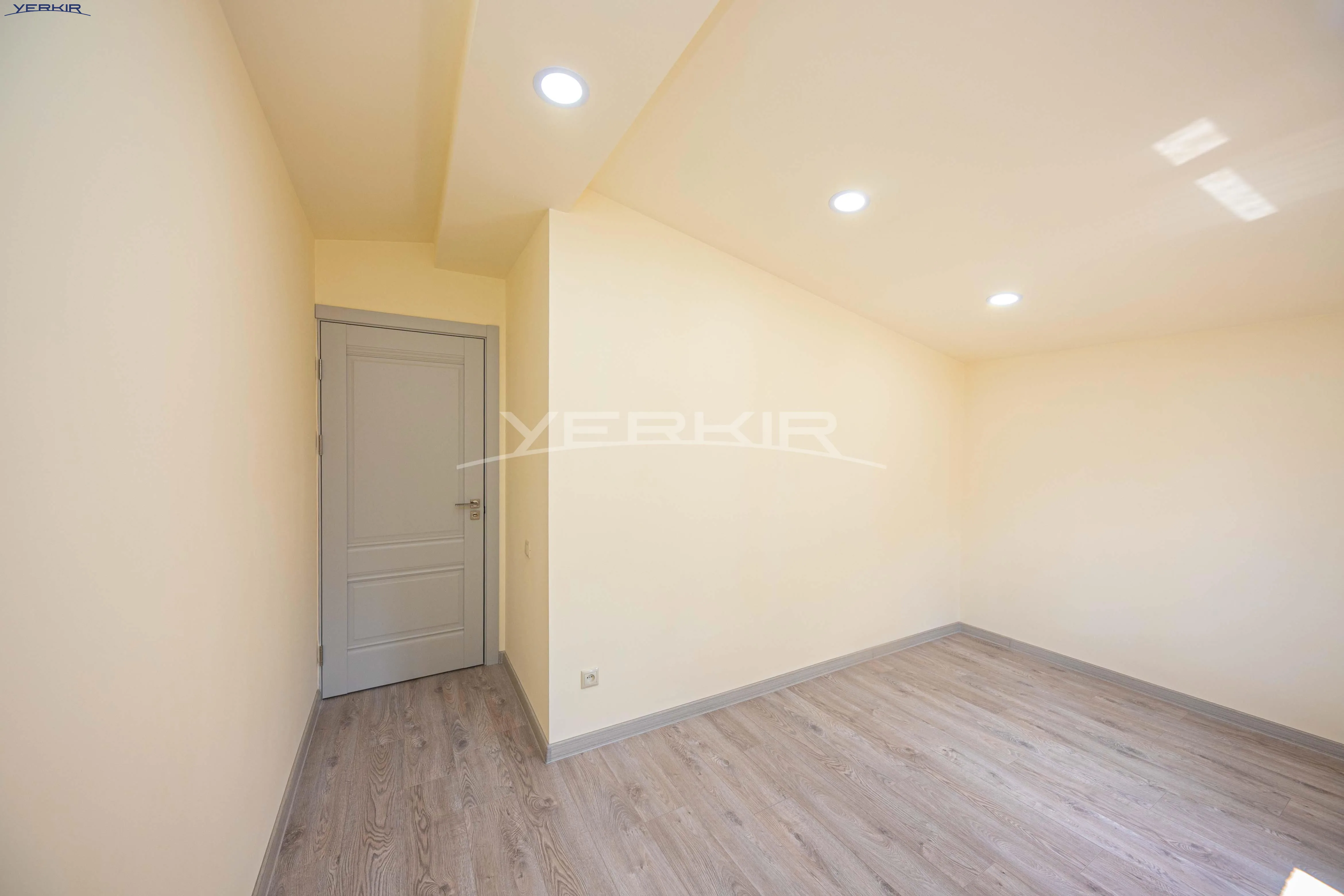 Բնակարաններ Կոդ` 10+4978299
