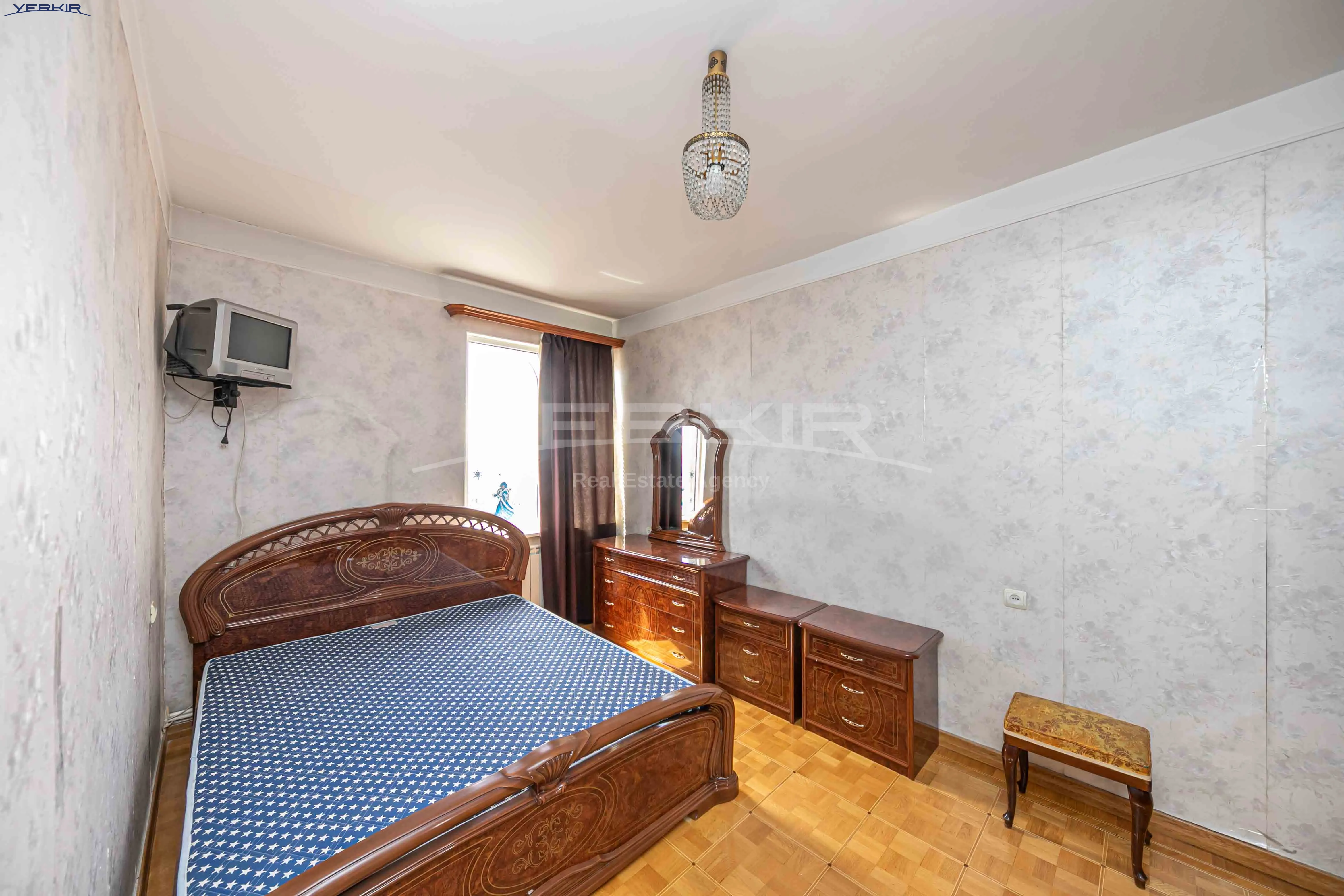 Apartments Code: 5+4123062