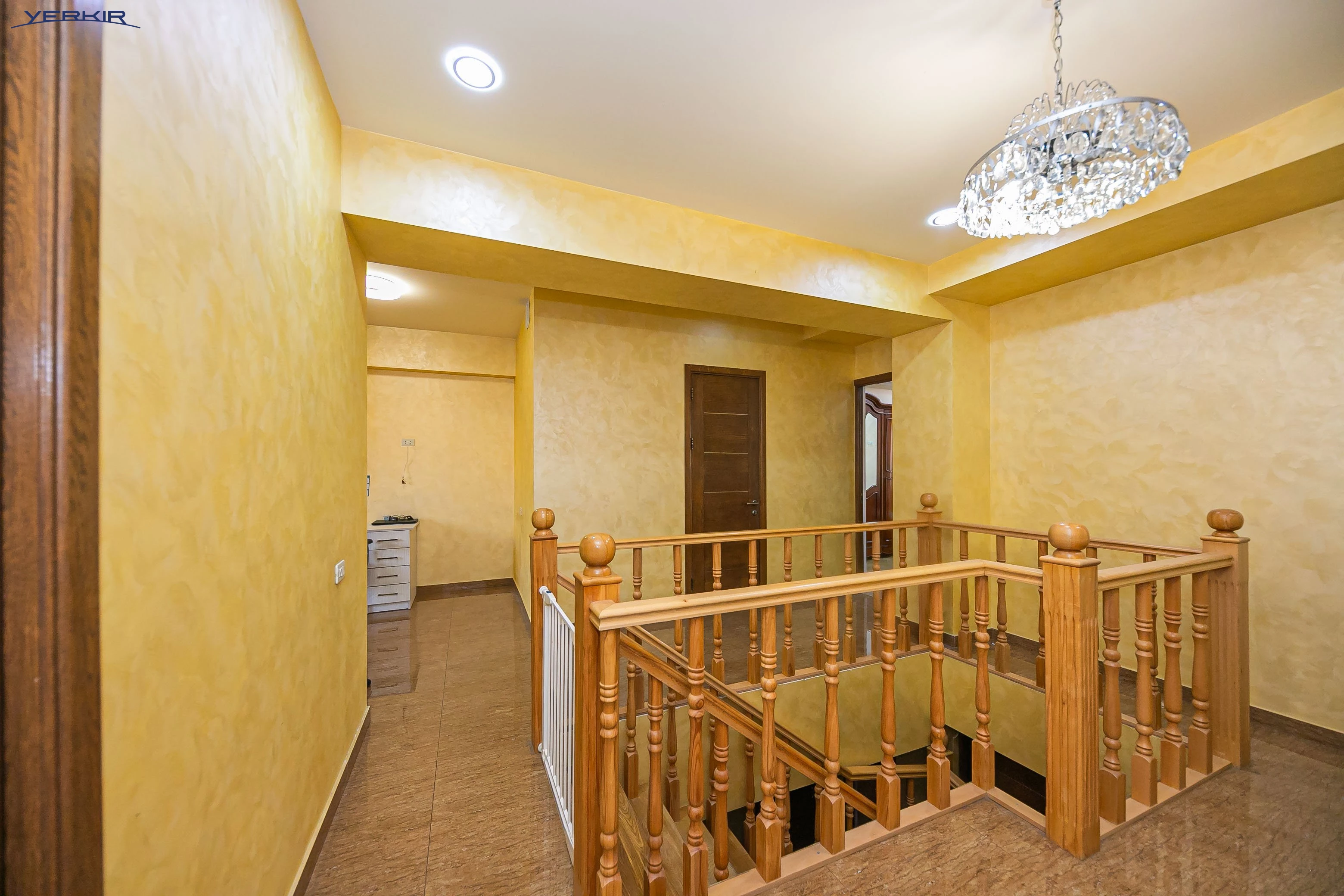 Բնակարաններ Կոդ` 9+4623806