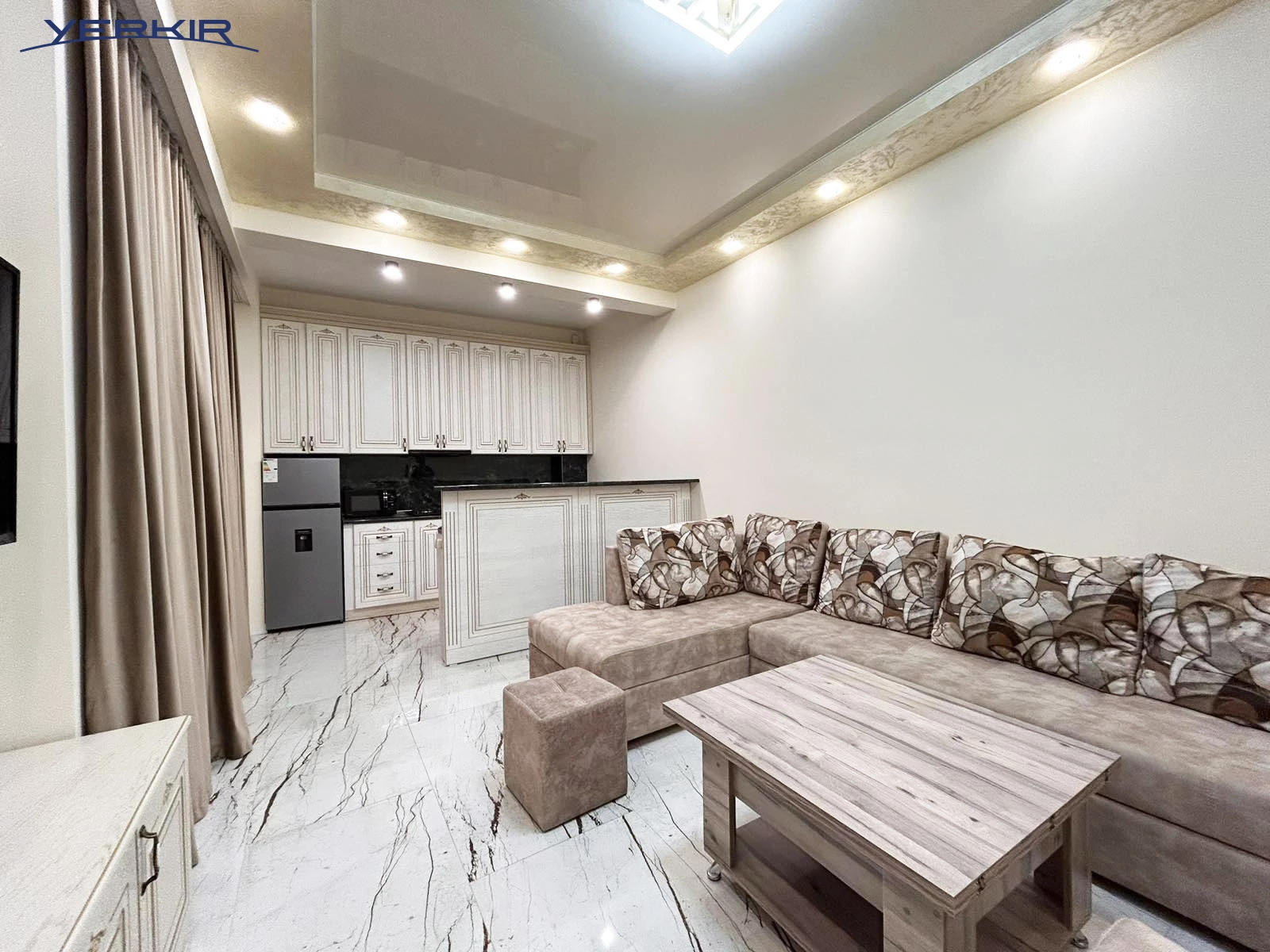 Apartments Code: 5+214365