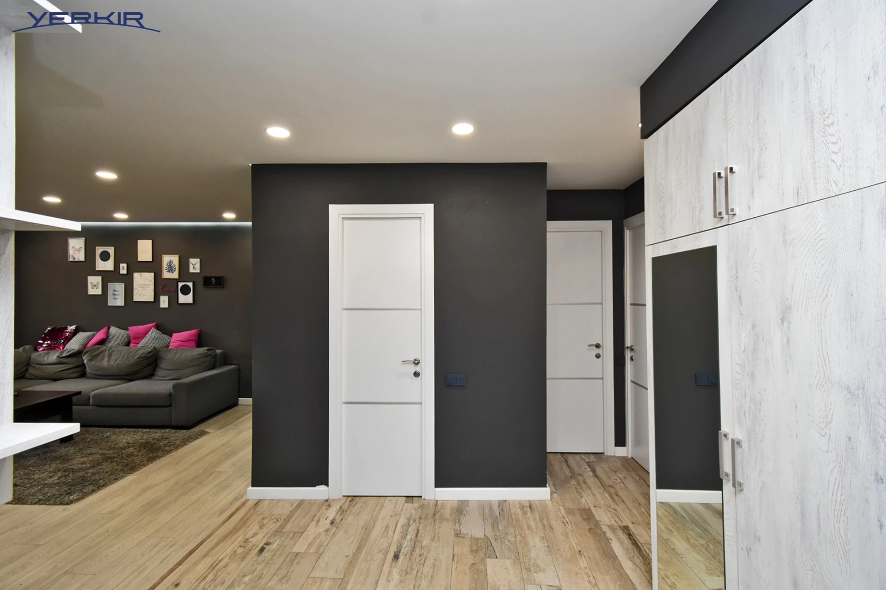 Apartments Code: 5+313426