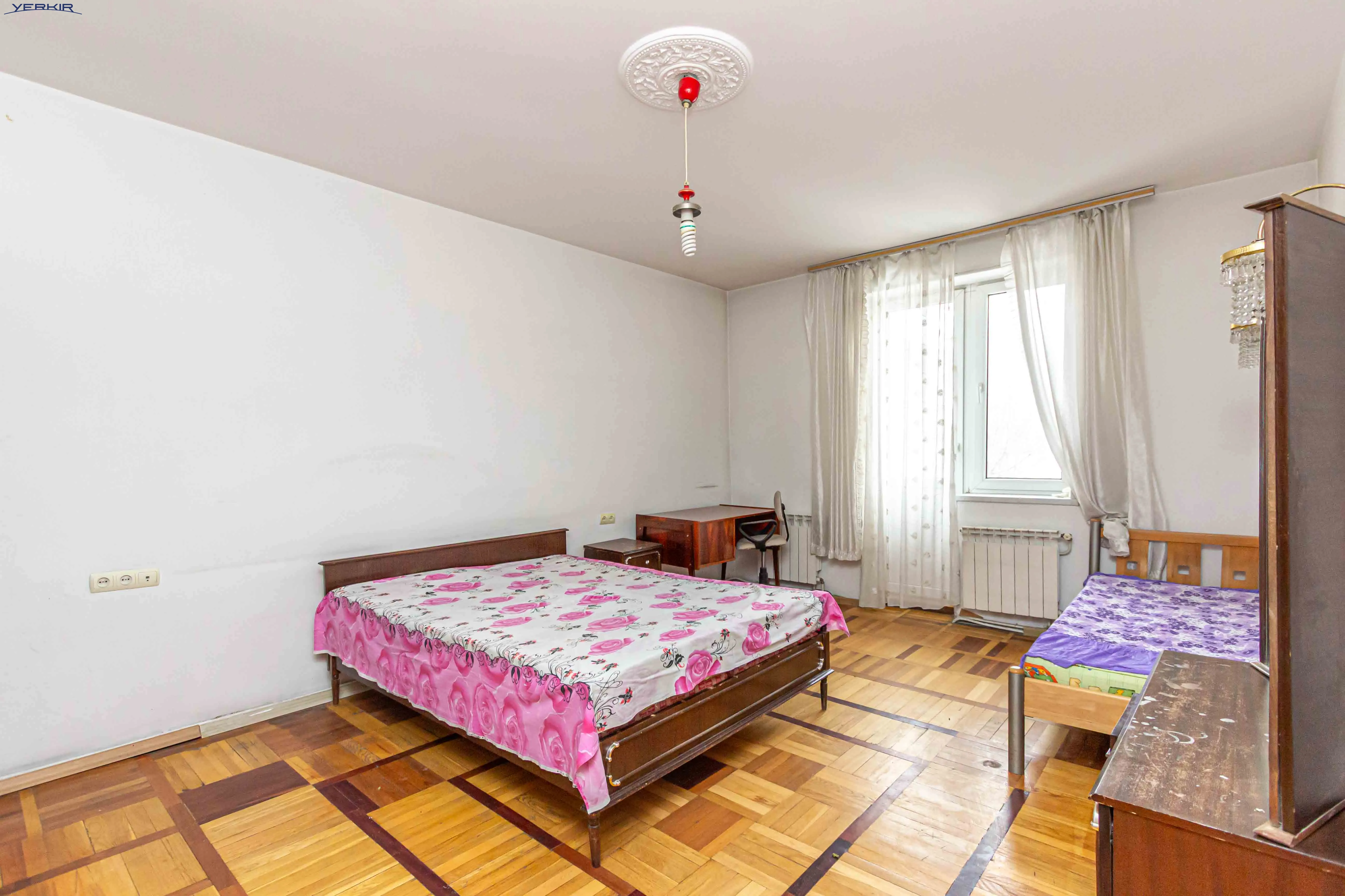 Բնակարաններ Կոդ` 9+3159565